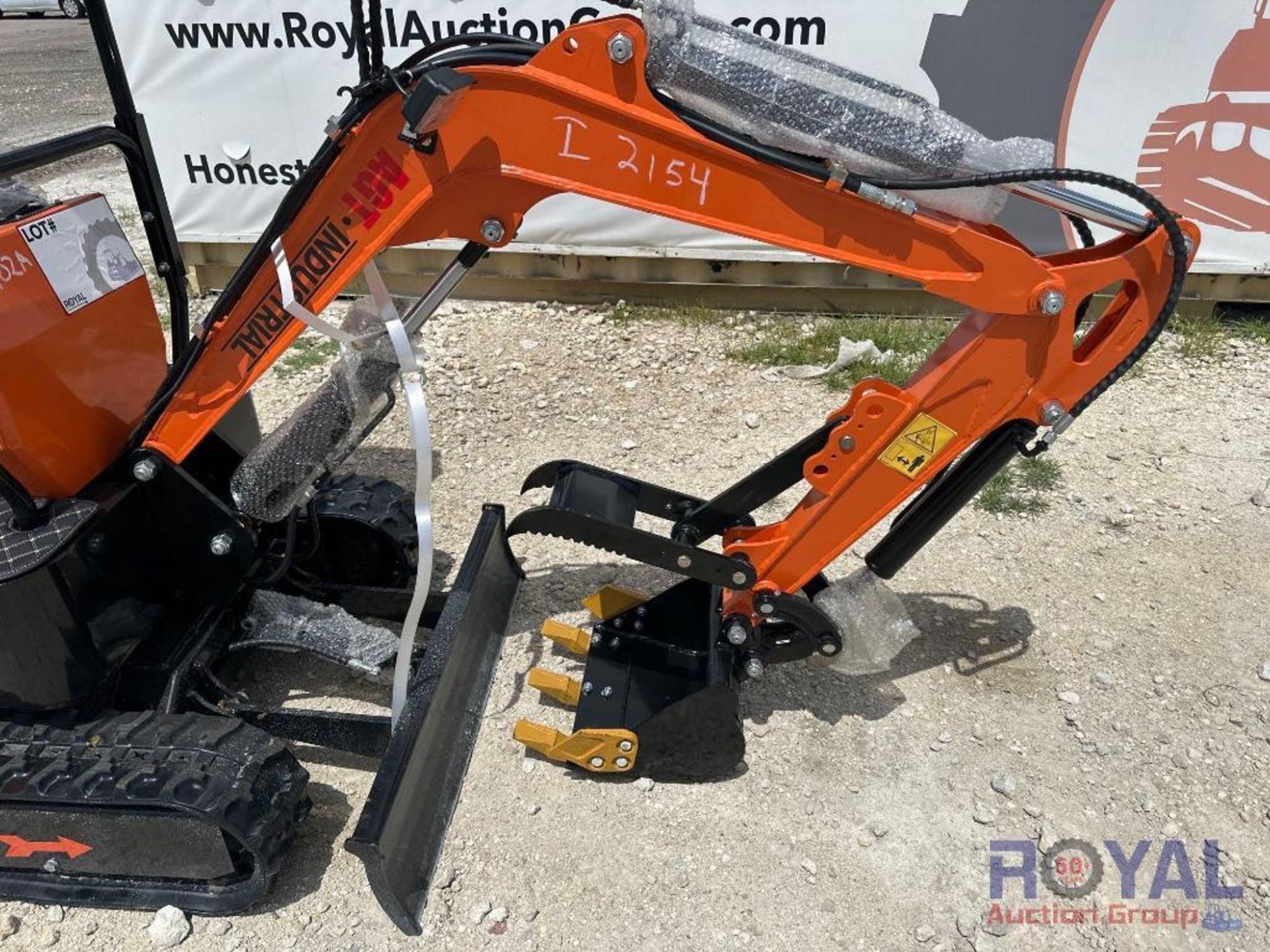 2023 AGT QH12 Hydraulic Mini Excavator - Image 15 of 19