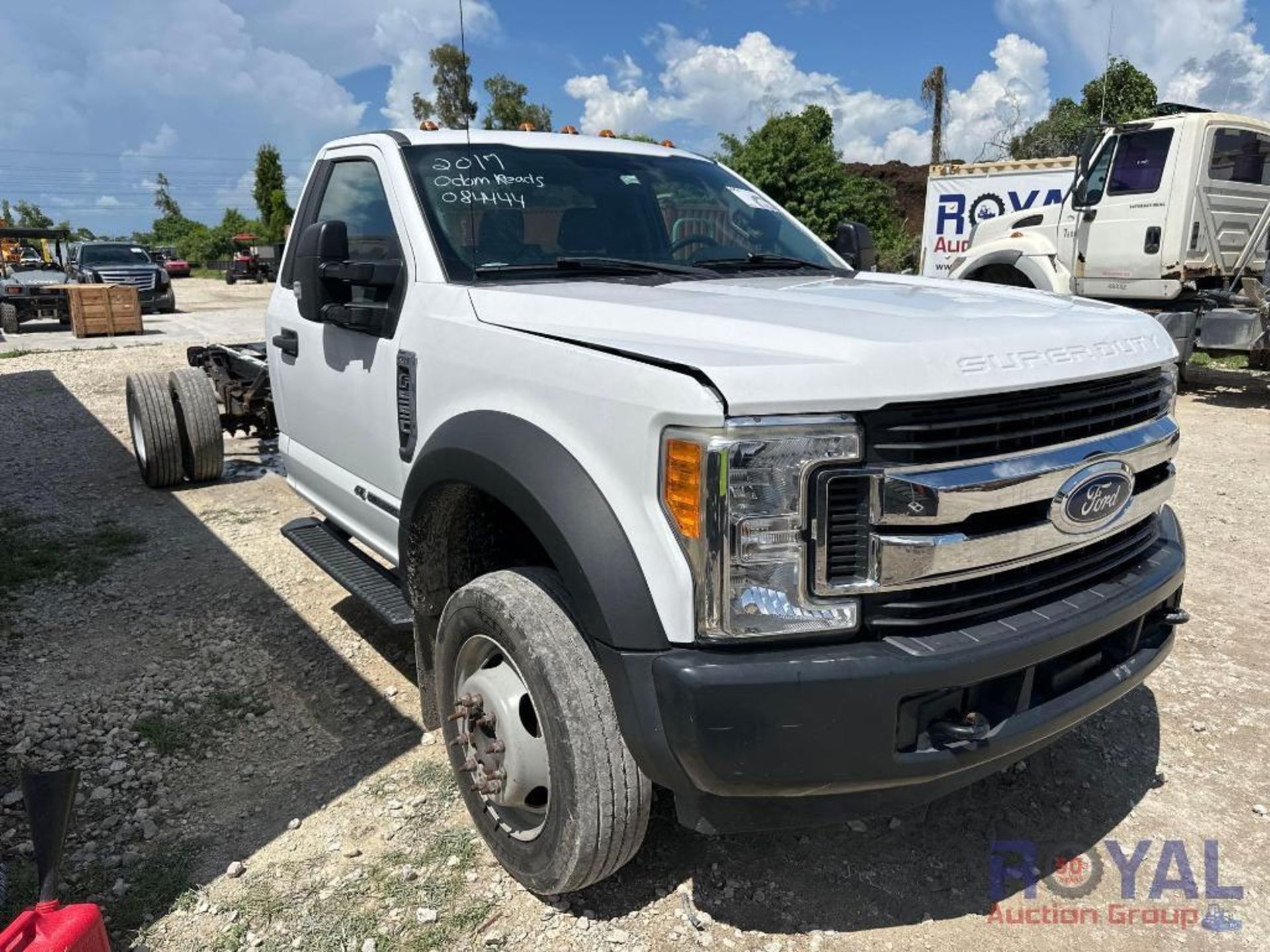 2017 Ford F-550 Cab and Chassis - Image 4 of 30