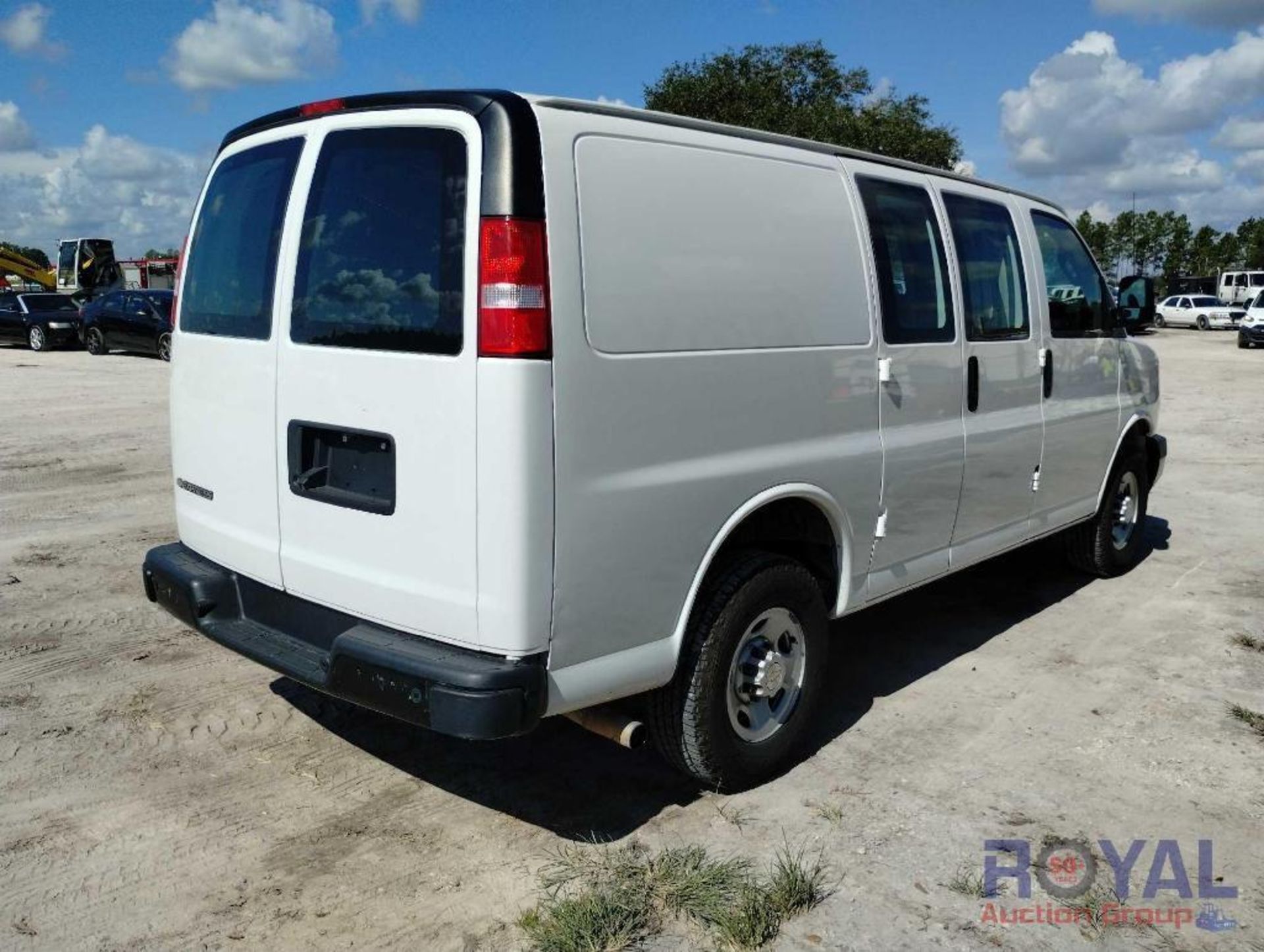 2021 Chevrolet Express Cargo Van - Image 3 of 24