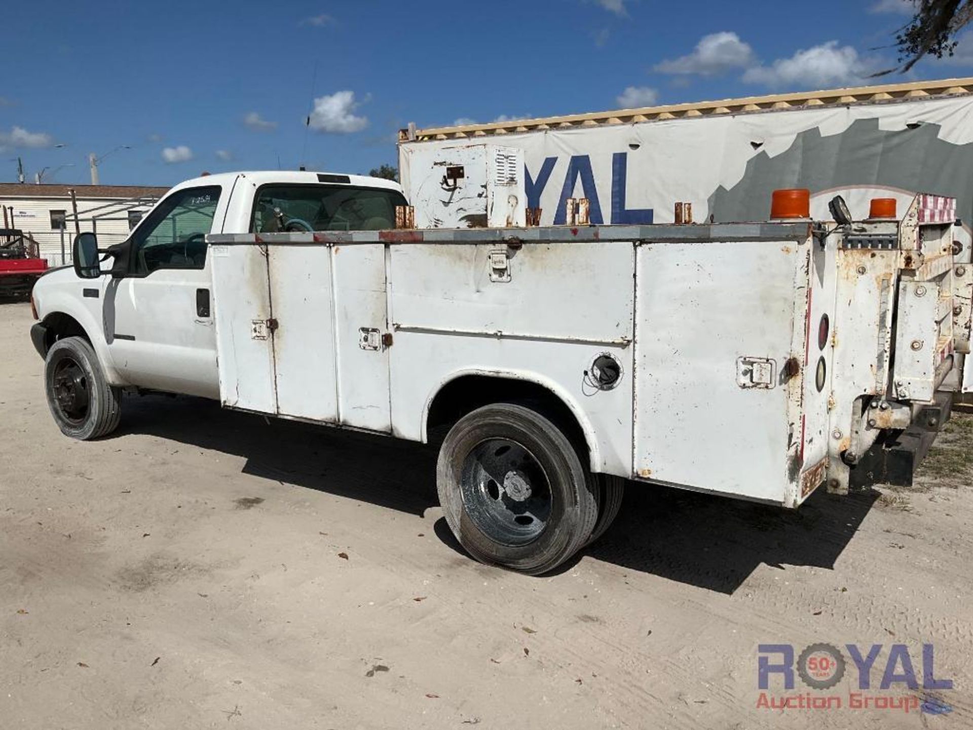 2000 Ford F450 Service Truck - Image 4 of 24