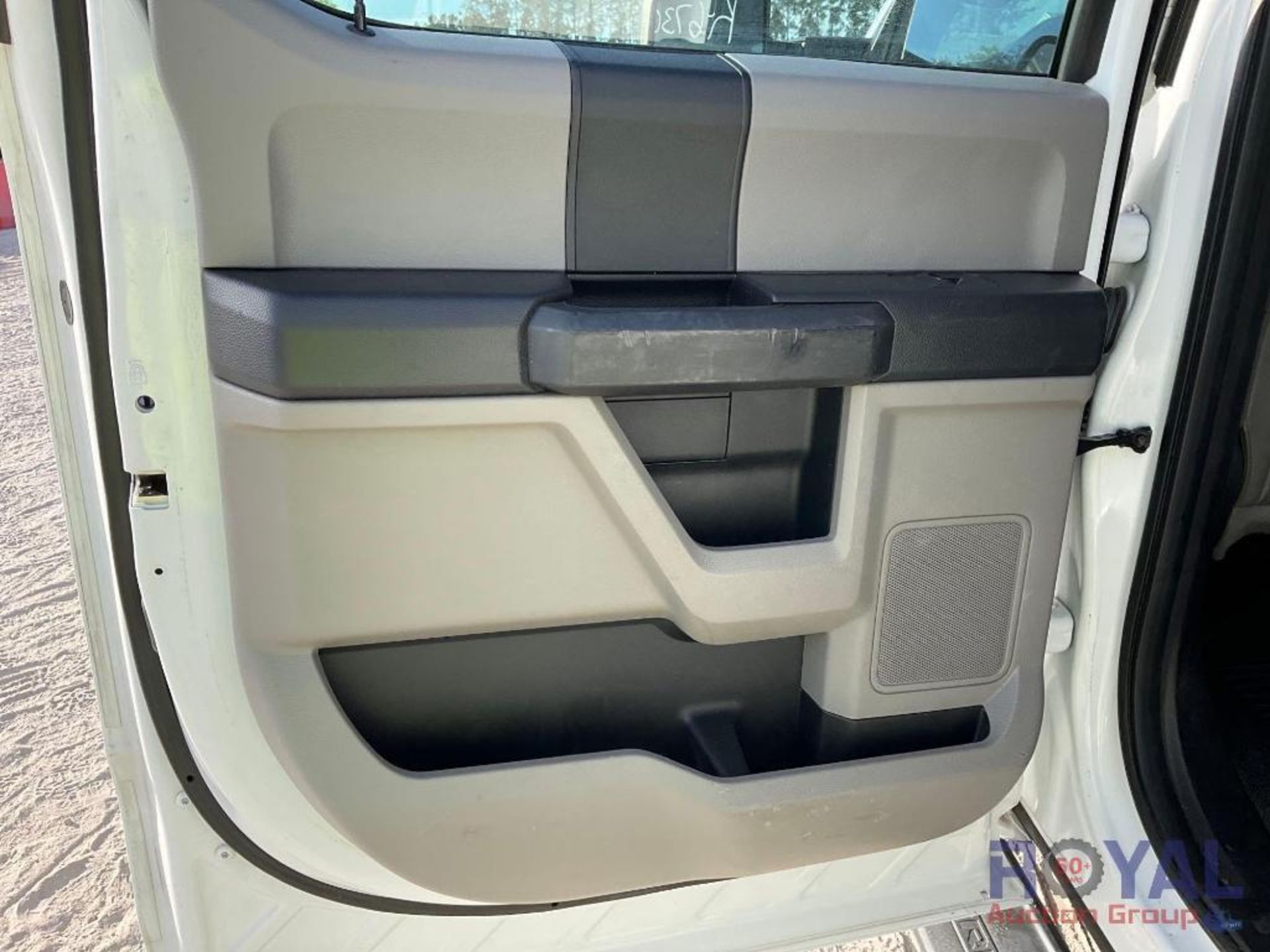 2019 F450 4x4 Service Truck - Image 22 of 34