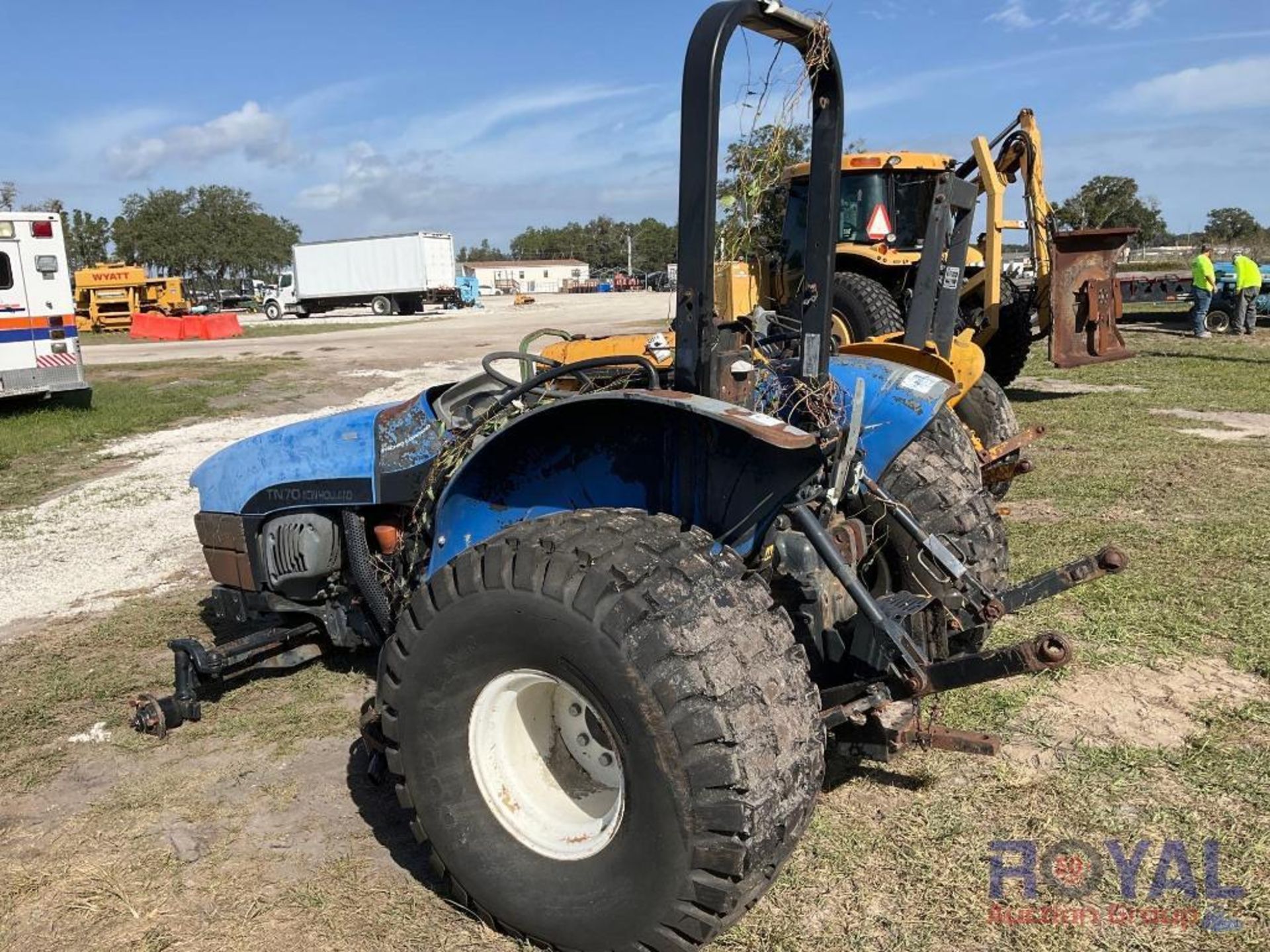 New Holland Model TN70 Tractor - Image 4 of 17