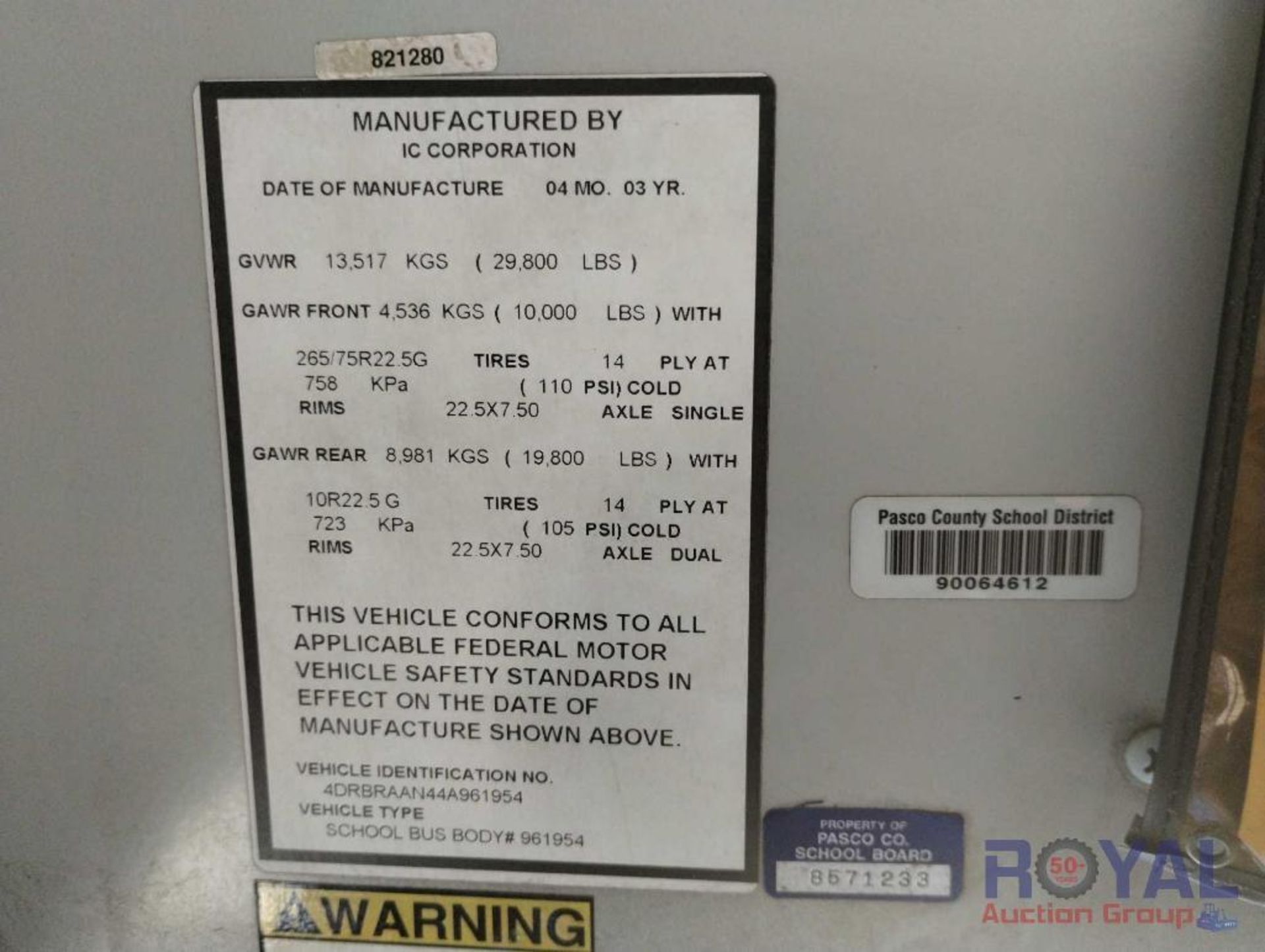 2004 IC Corporation 3000IC Bus - Image 12 of 24