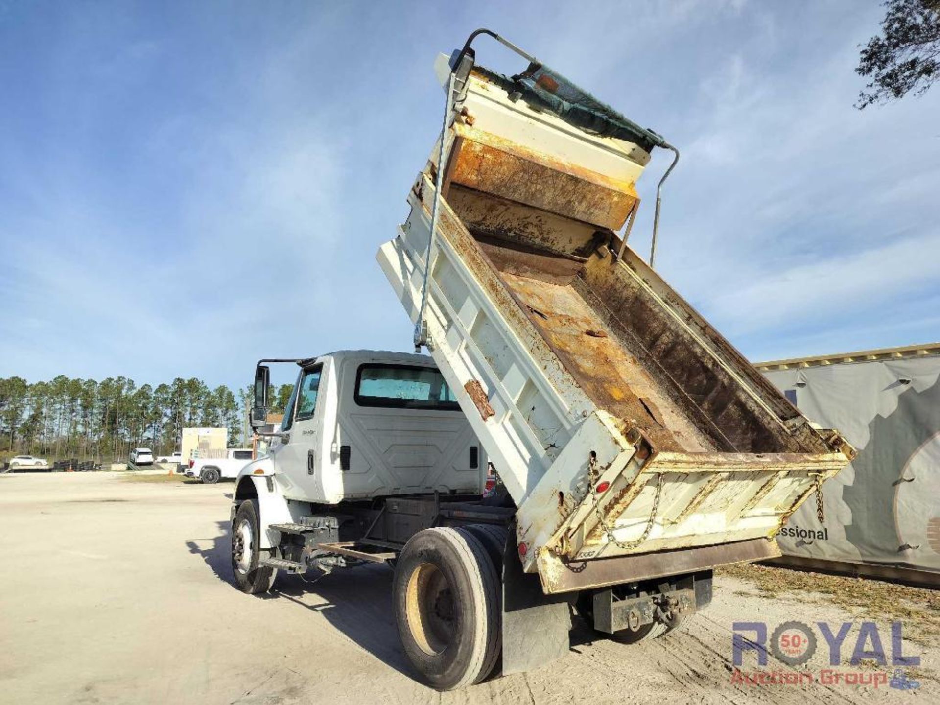 2013 International 4300 Godwin Dump Truck - Image 4 of 27