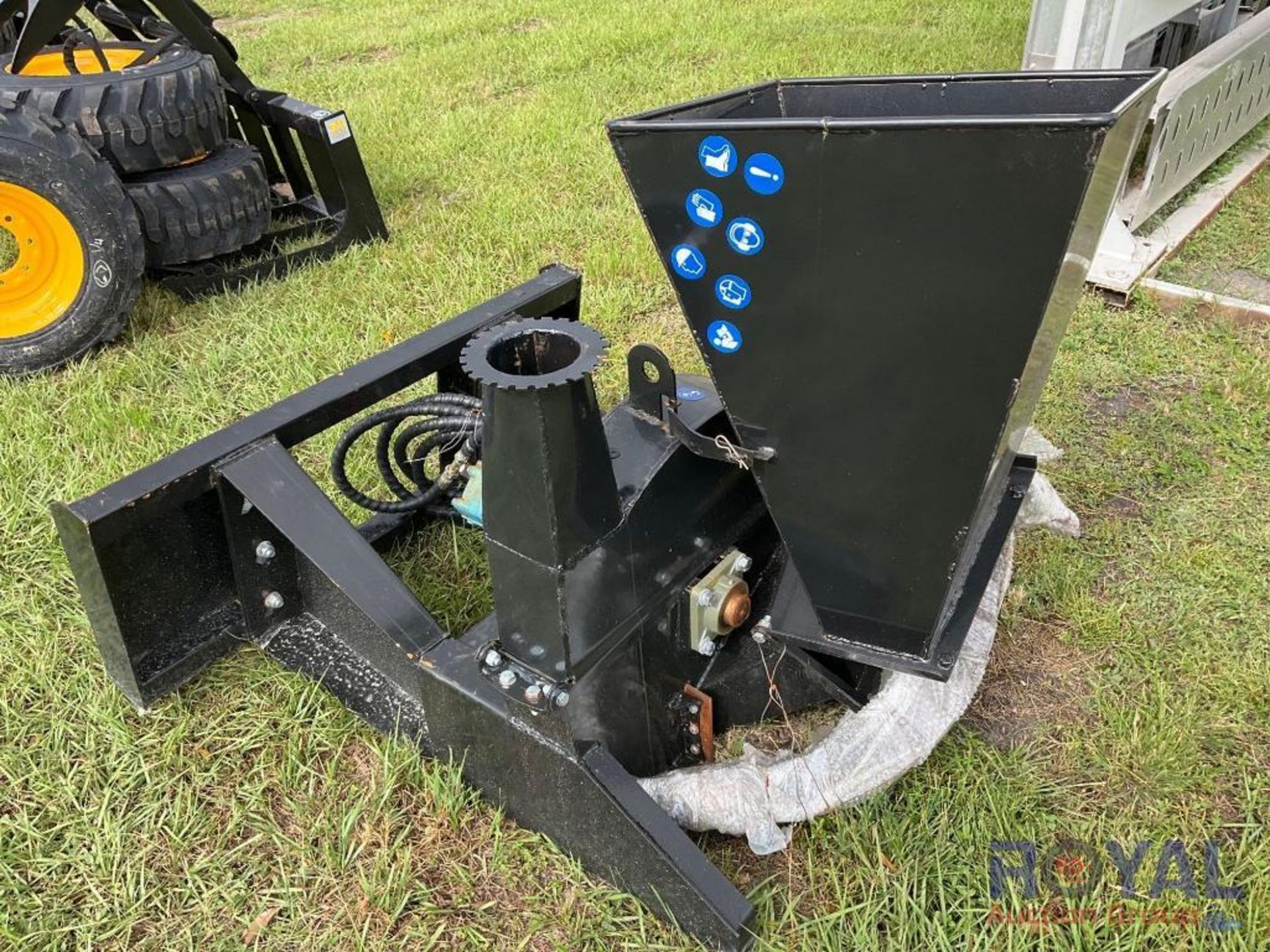 2023 Mower King Chipper Skid Steer Attachment - Image 2 of 6