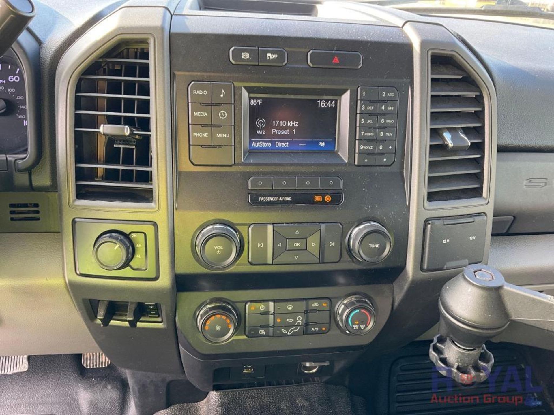 2019 F450 4x4 Service Truck - Image 28 of 34