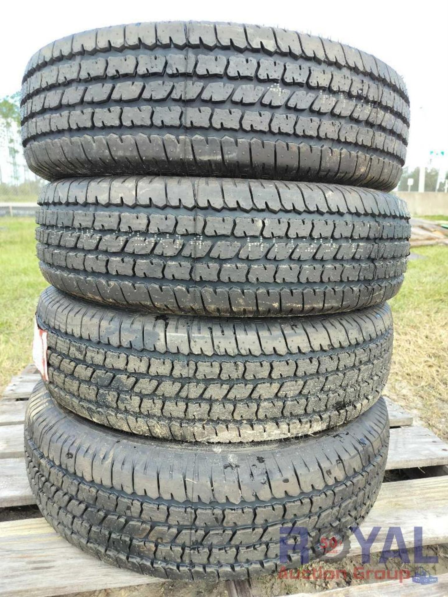 Set of 4 Atlas Tires ST205/75R14