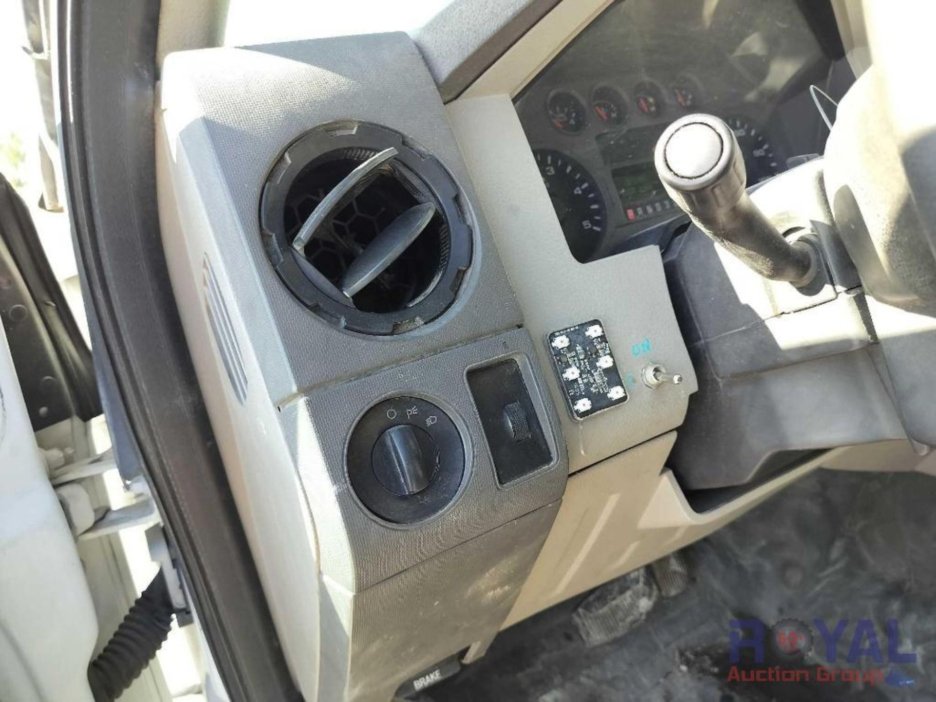 2008 Ford F350 Dump Truck - Image 15 of 26