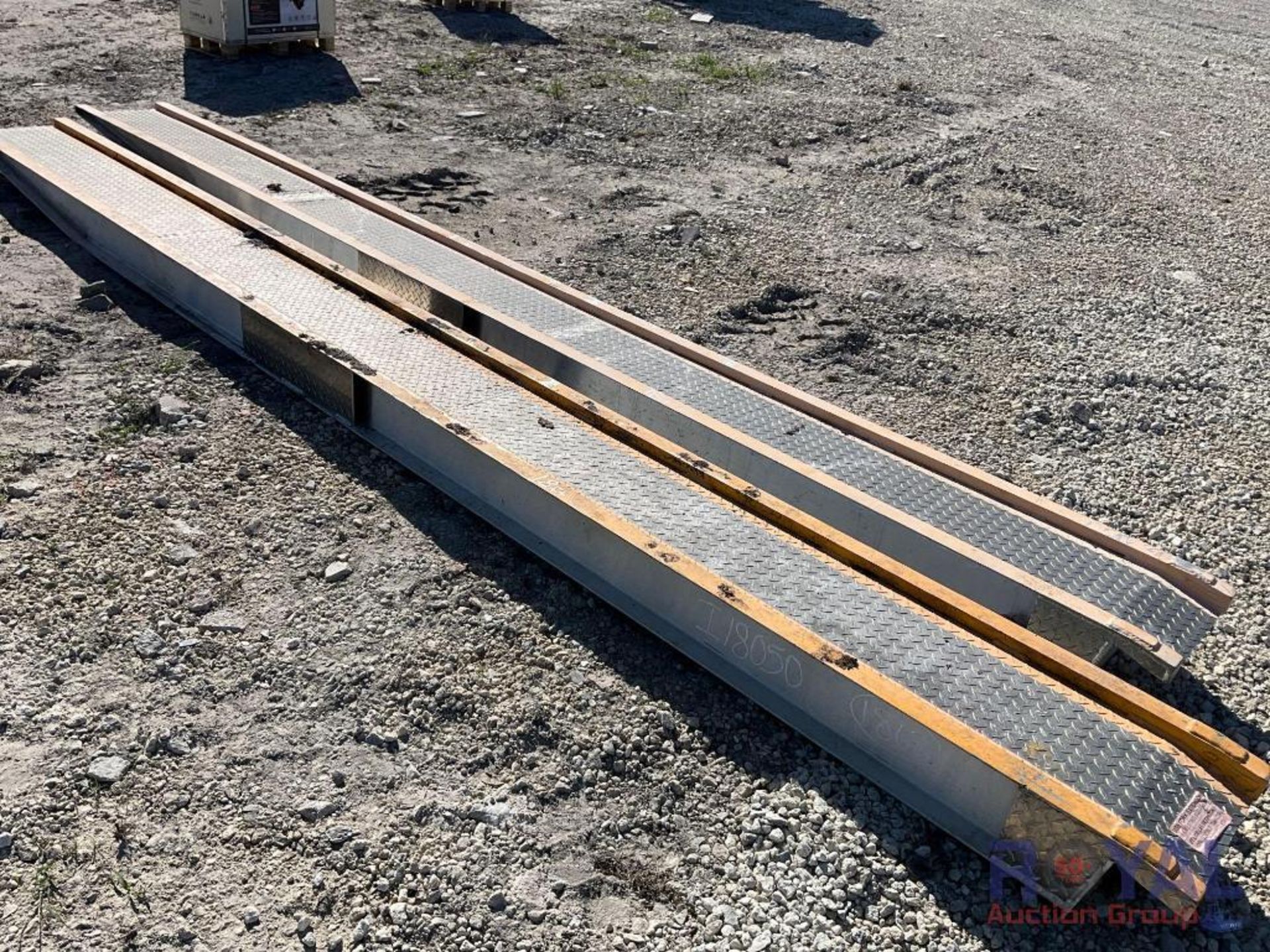 Global Aluminum H.D. 18FT Semi Ramps