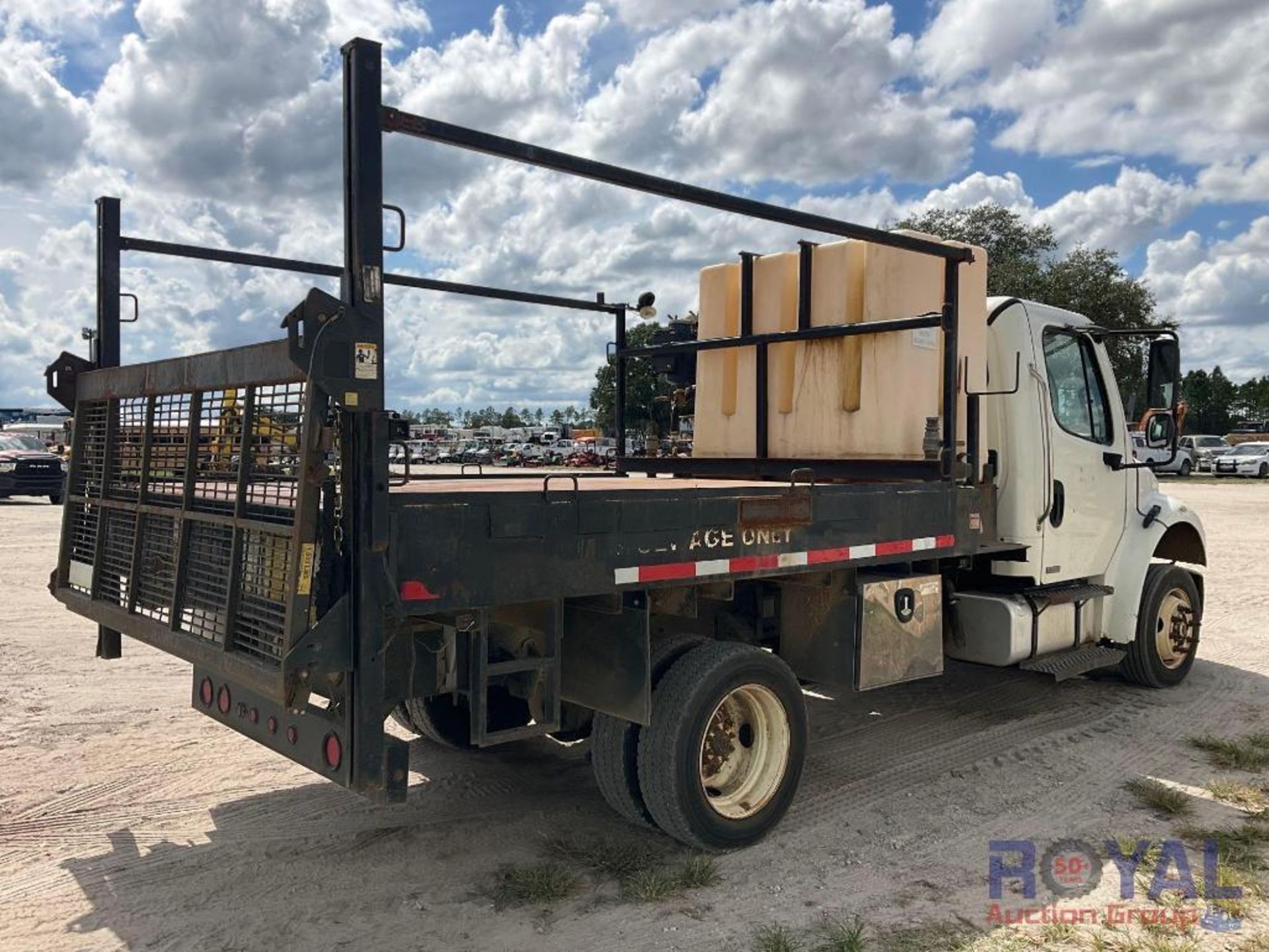 2007 Freightliner M2 106 Flatbed Truck - Image 3 of 34