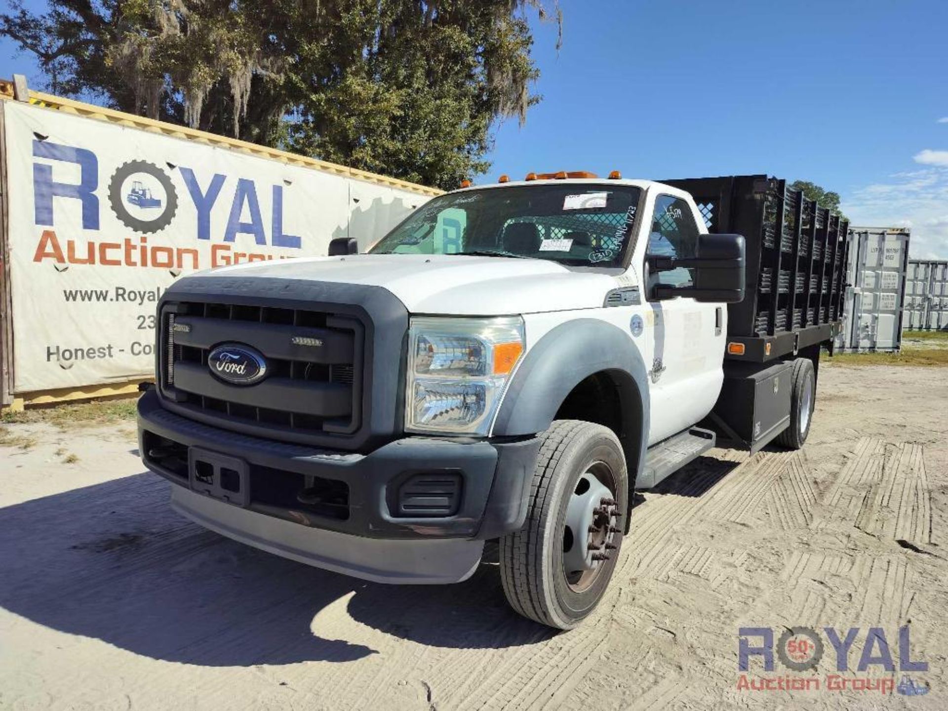 2014 Ford F550 Stakebody Flatbed Truck