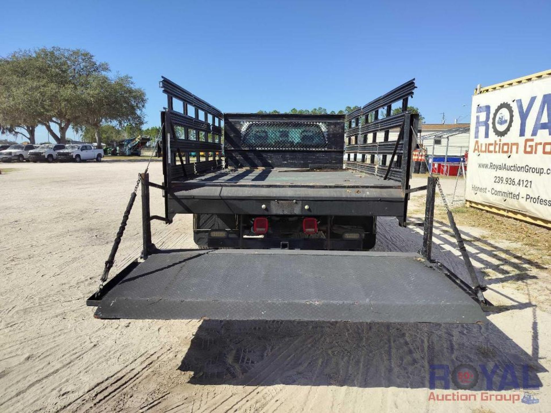 2014 Ford F550 Stakebody Flatbed Truck - Image 22 of 29