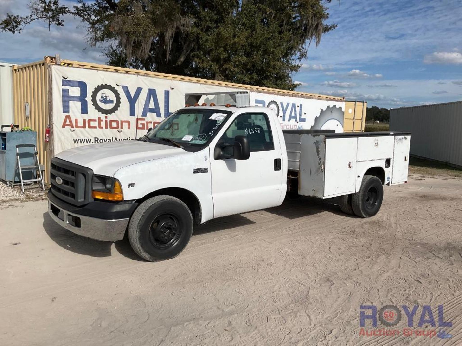 1999 Ford F350 Service Truck