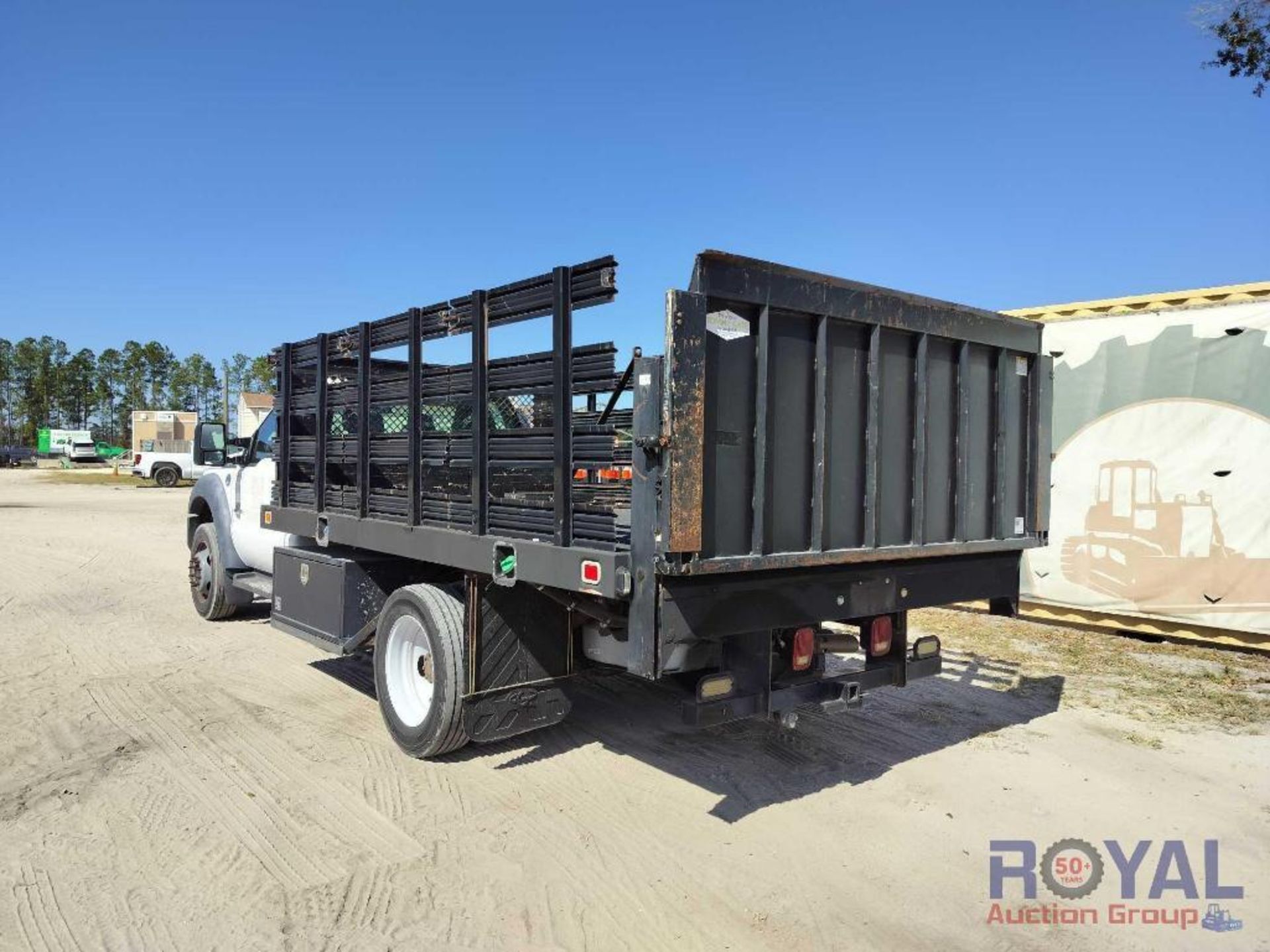 2014 Ford F550 Stakebody Flatbed Truck - Image 4 of 29