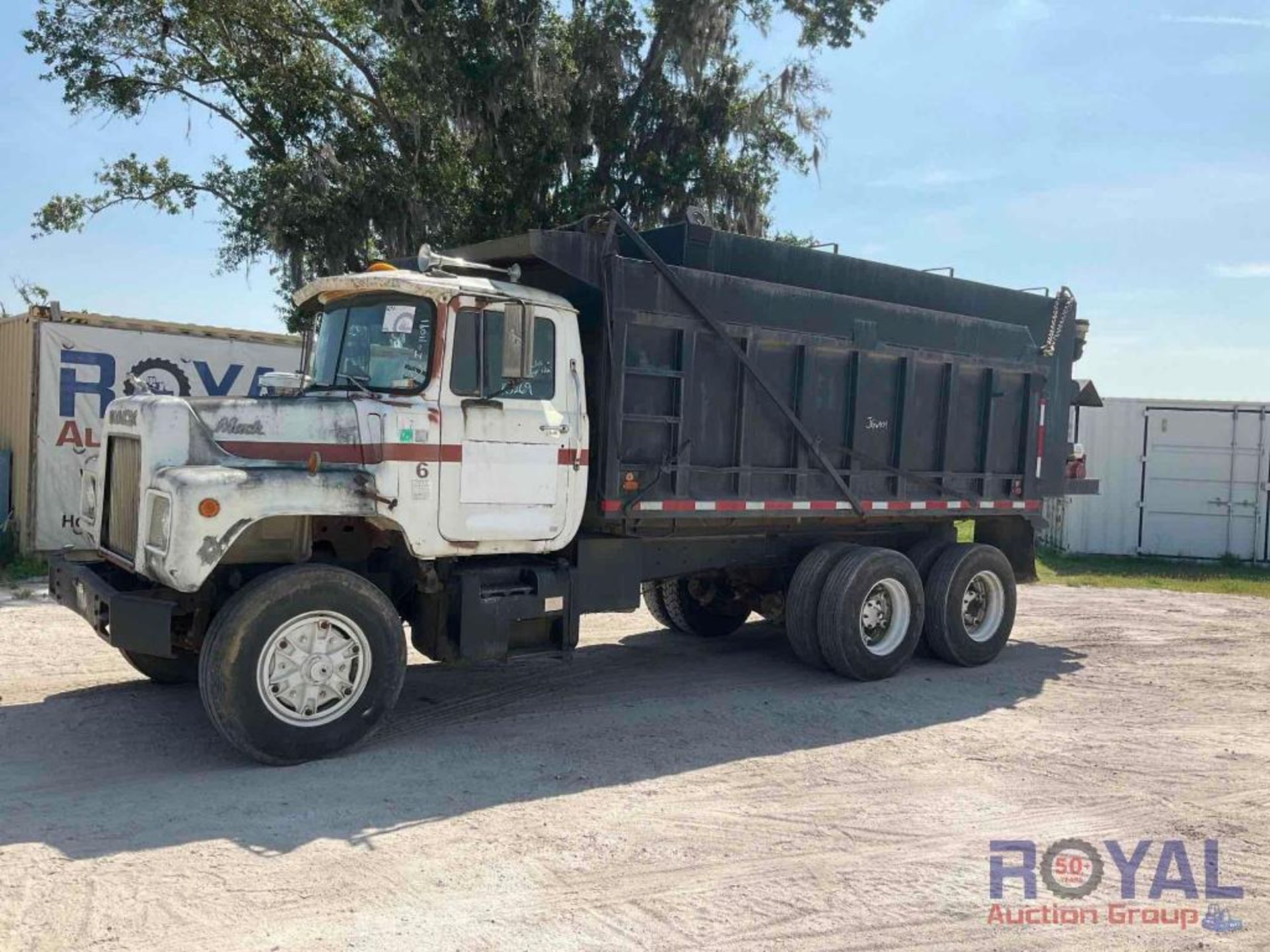 1984 Mack DM685S Dump/Water Truck