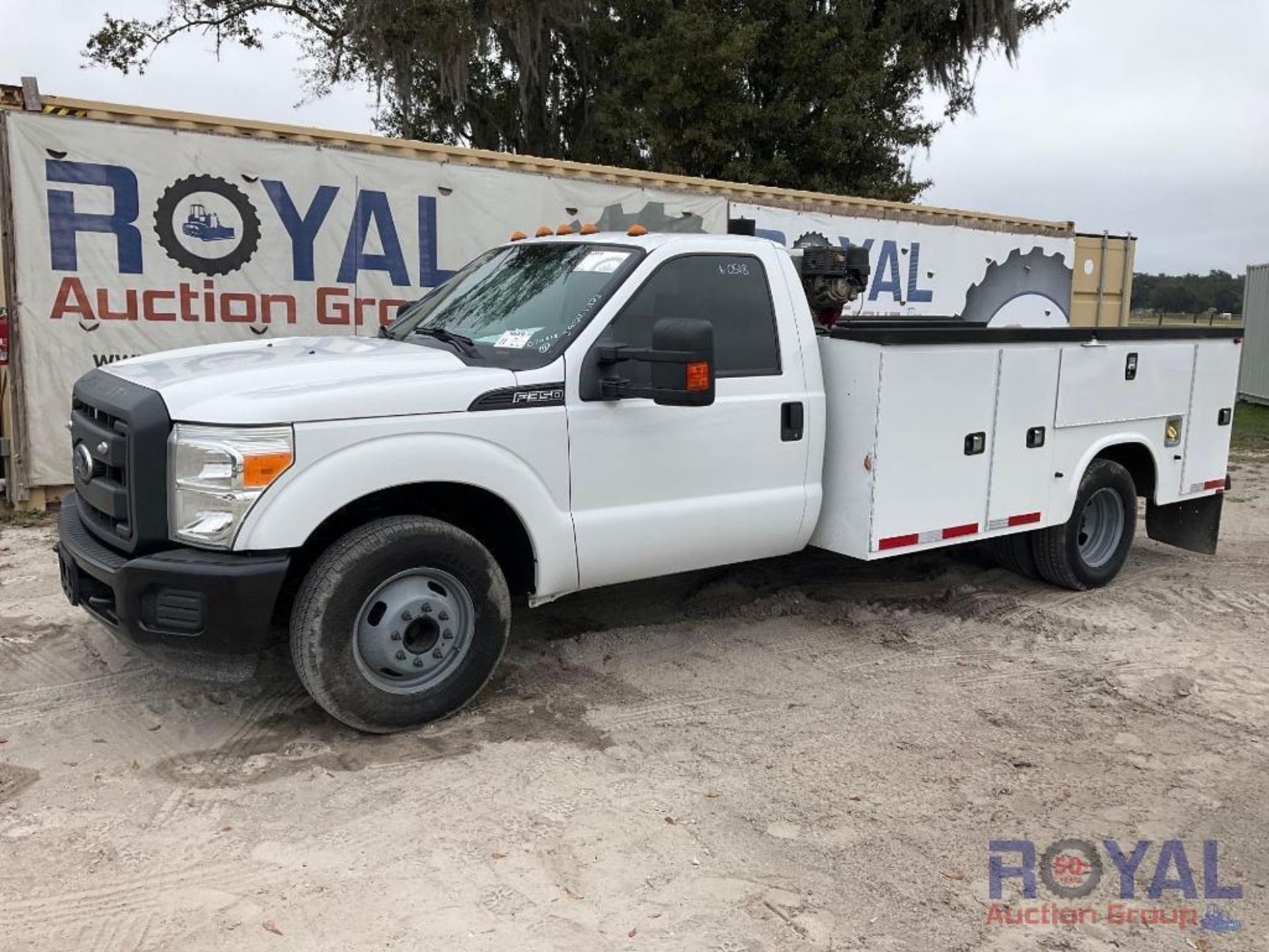 2015 Ford F350 Service Truck