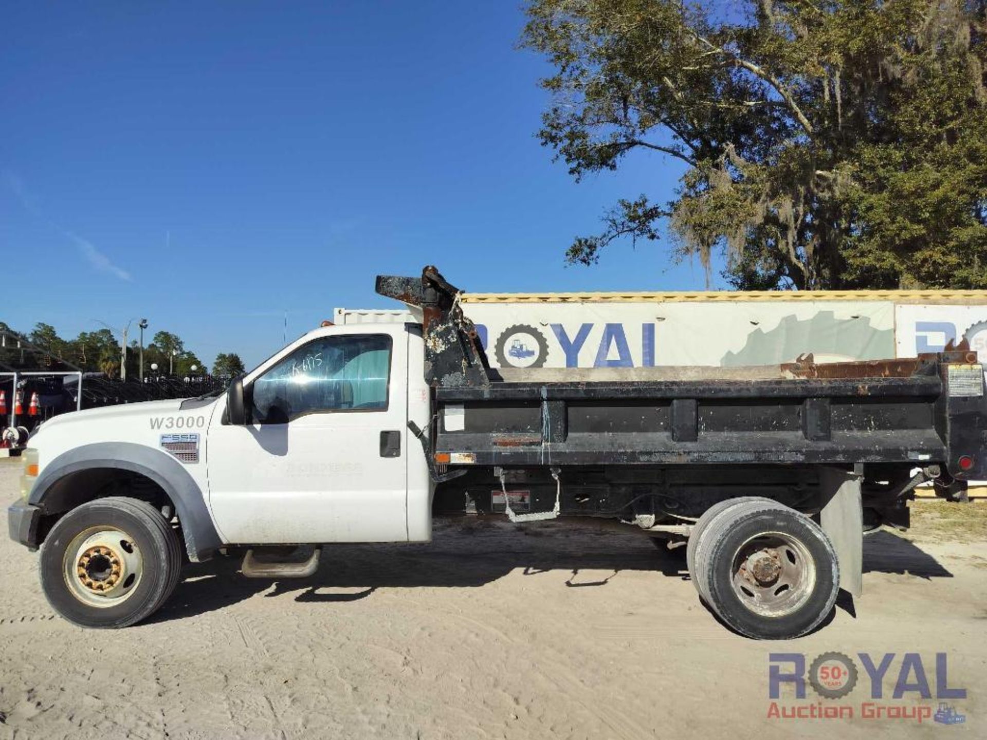 2008 Ford F350 Dump Truck - Image 13 of 26