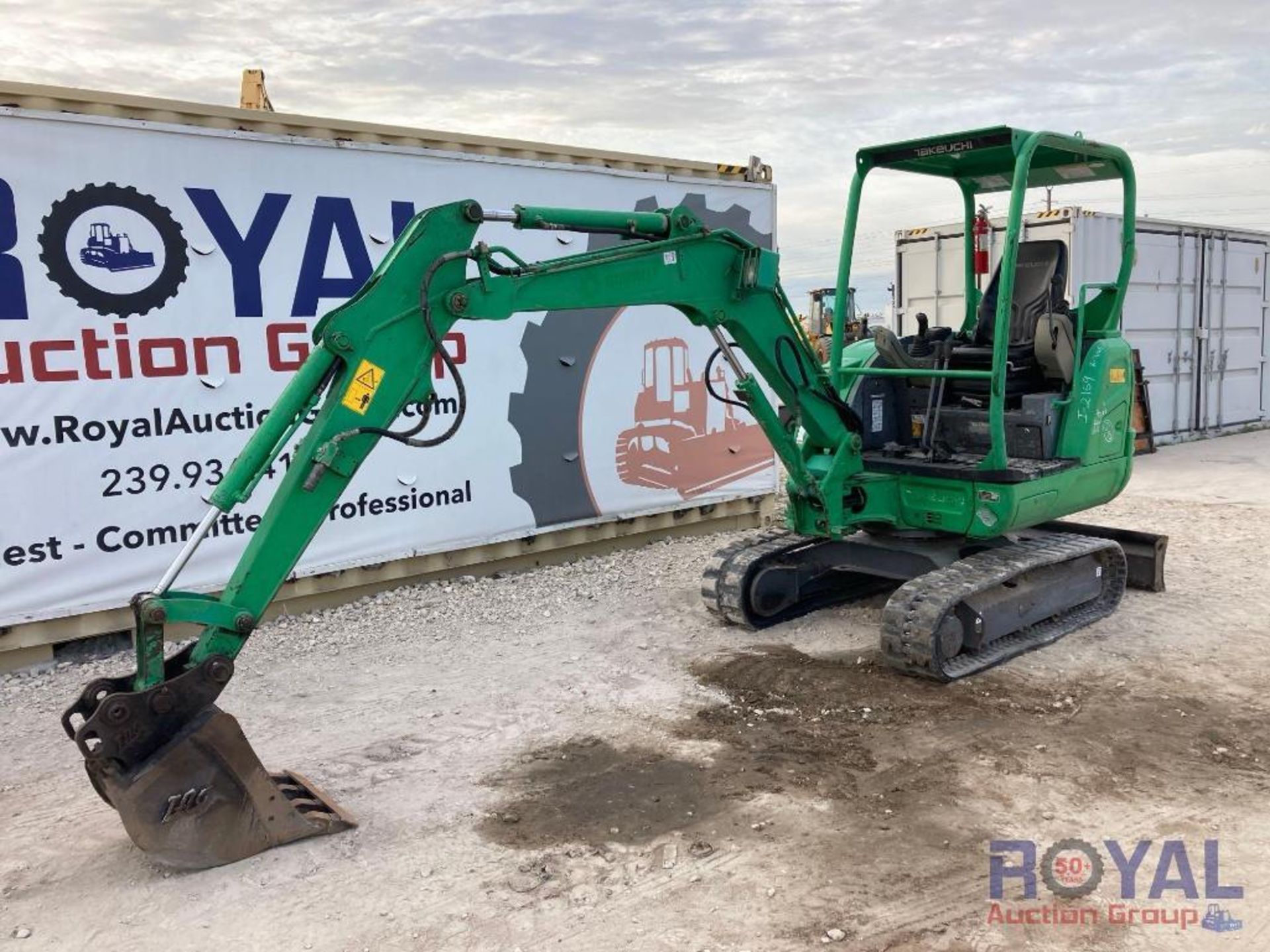 2016 Takeuchi TB230 Mini Excavator