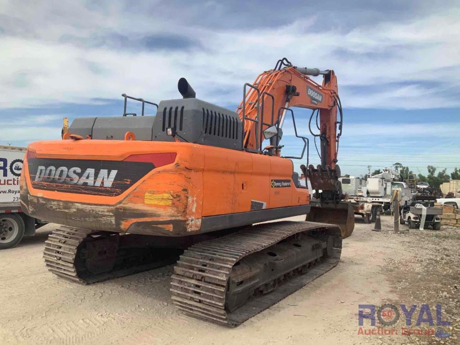 2019 Doosan DX350LC-5 Hydraulic Excavator - Image 3 of 37