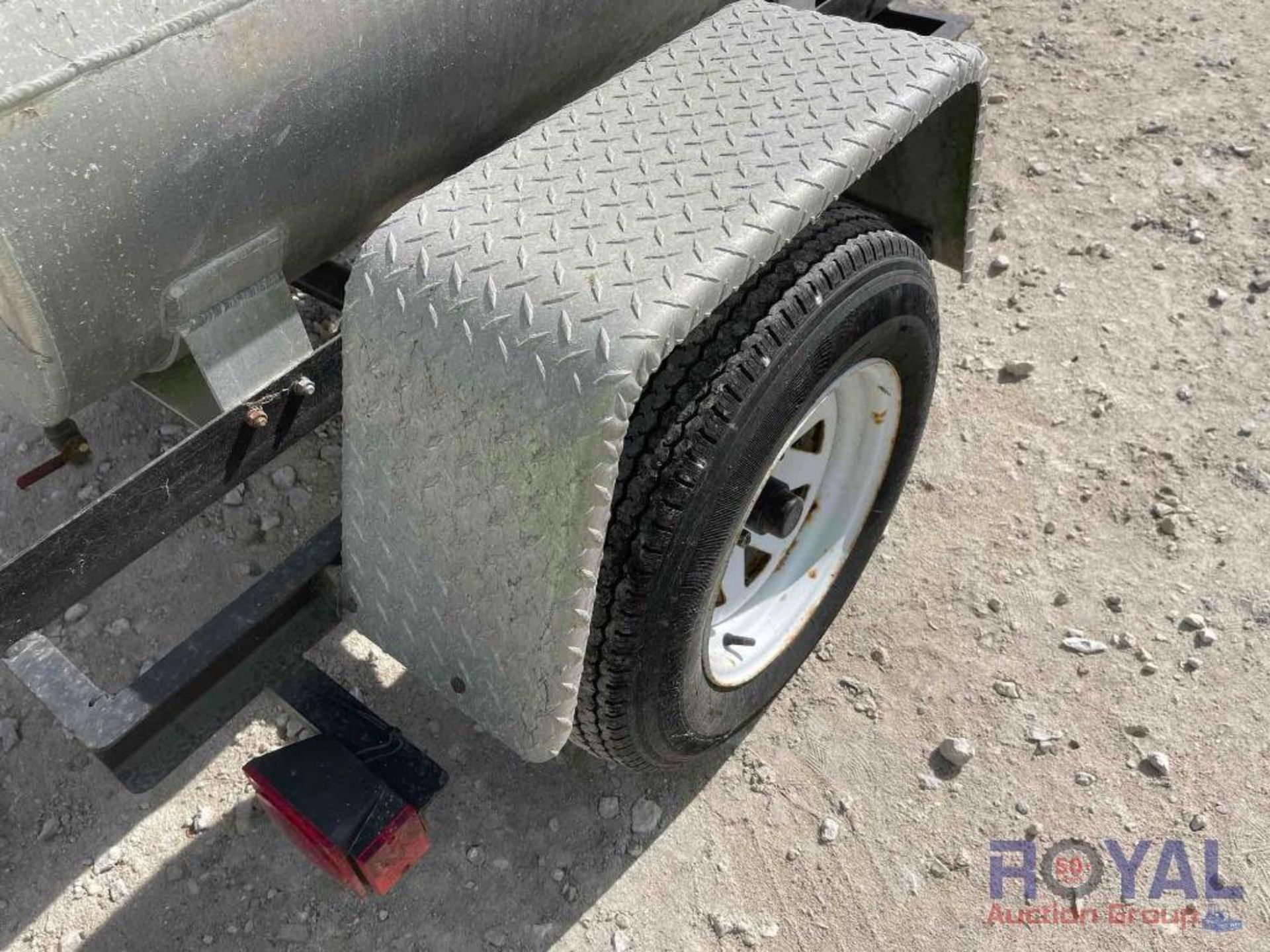 Fuel Tank with Hose, Nozzle and Meter S/A Towable Trailer - Image 10 of 10
