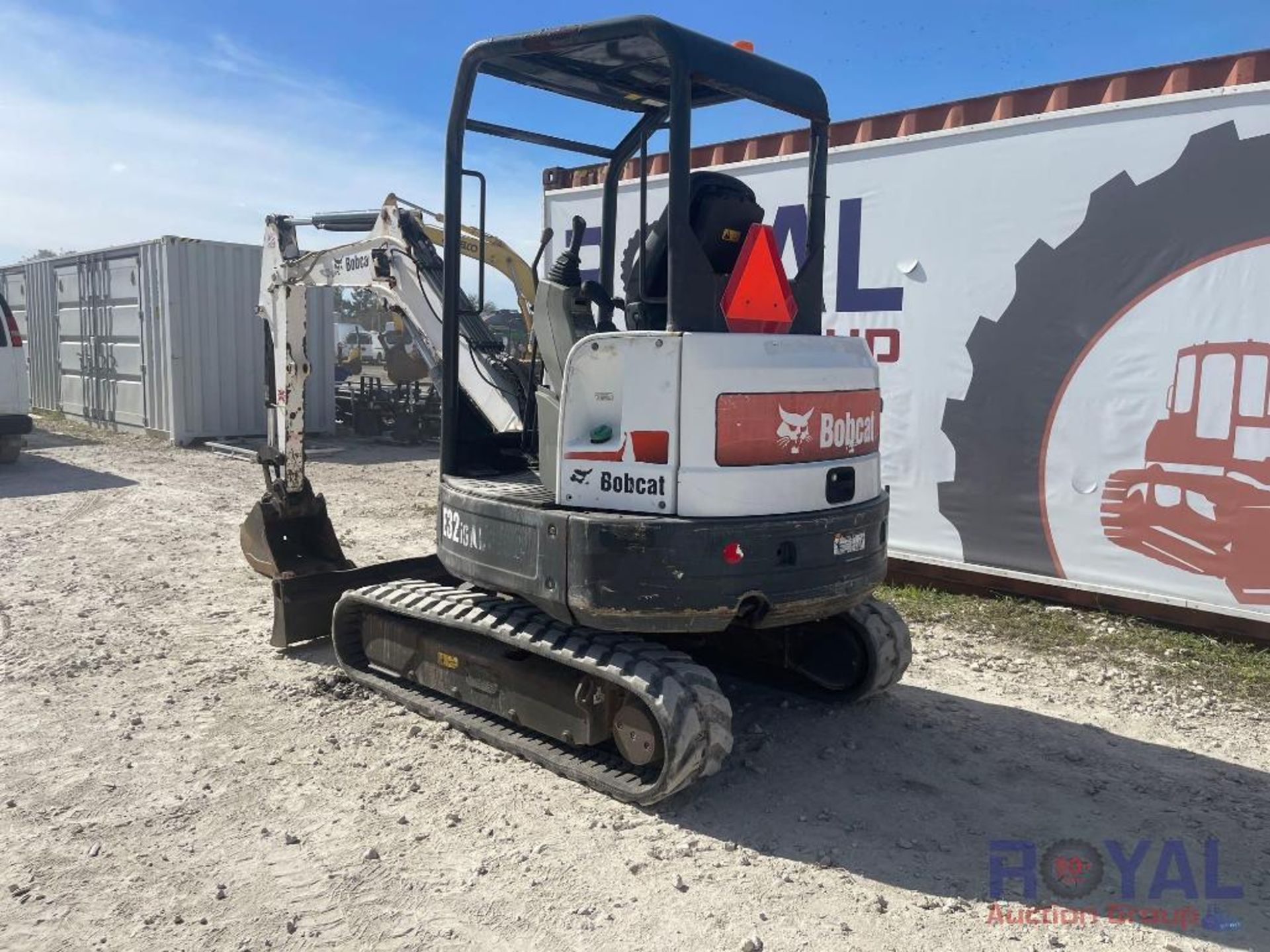 2016 Bobcat E32i Mini Excavator - Image 4 of 16