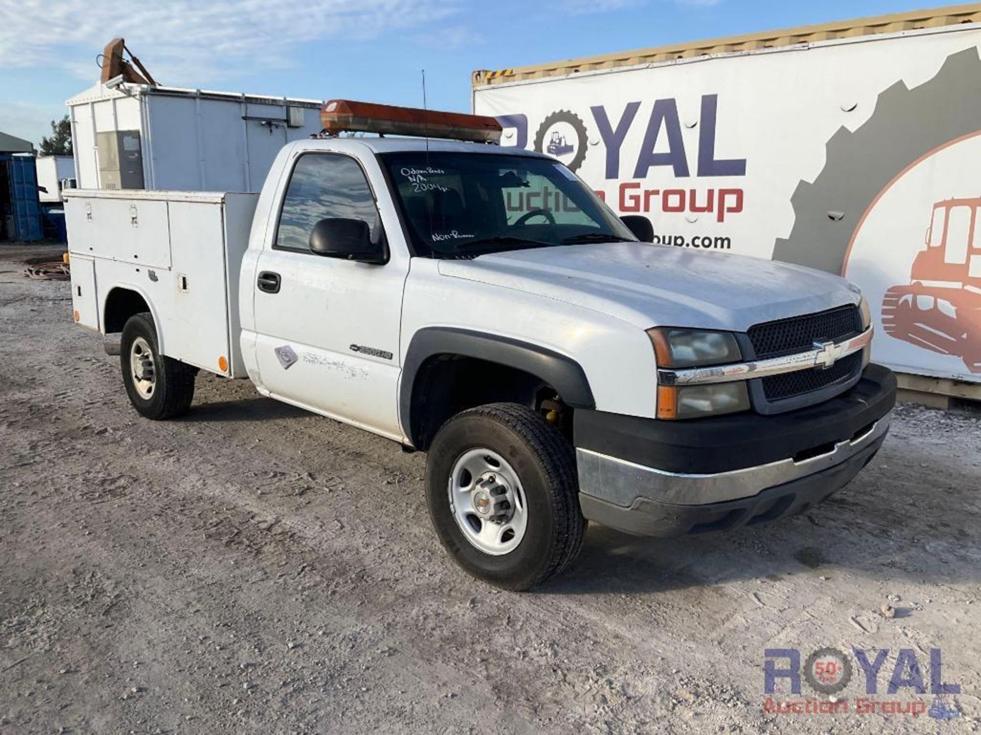 2004 Chevrolet Silverado 2500 HD Service Truck - Image 2 of 26