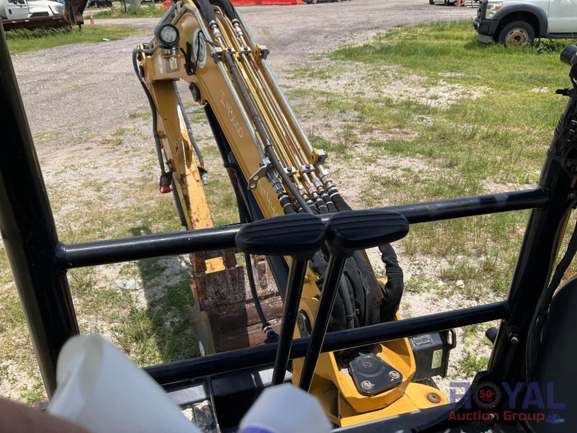 2018 Caterpillar 303.5E2 Mini Excavator - Image 9 of 19