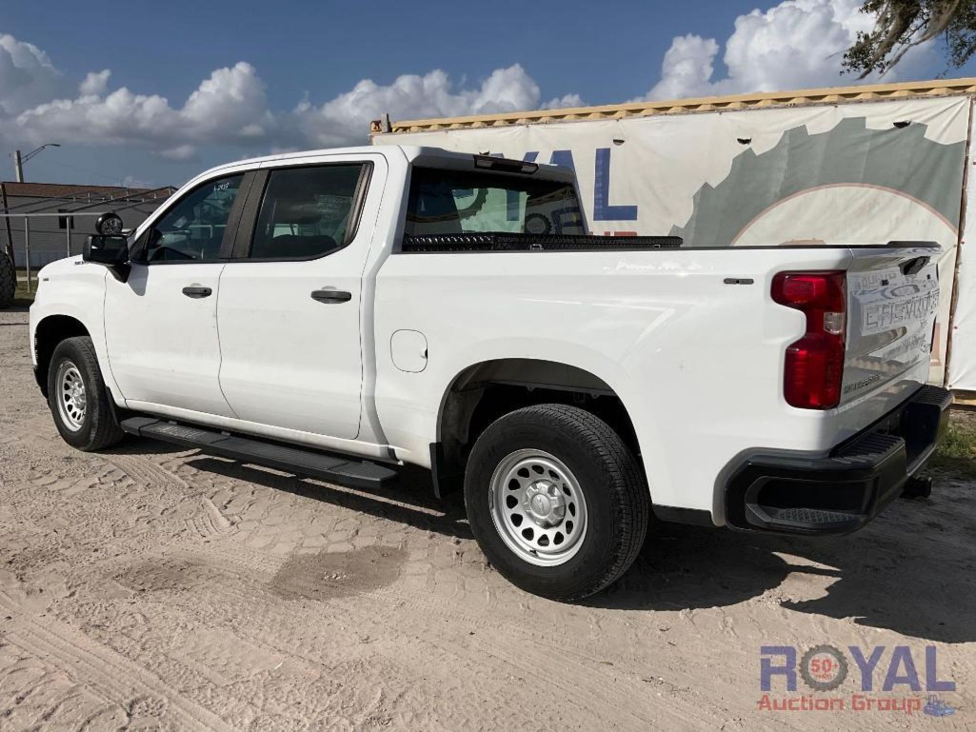 2021 Chevrolet Silverado 1500 4x4 Pickup Truck - Image 4 of 30