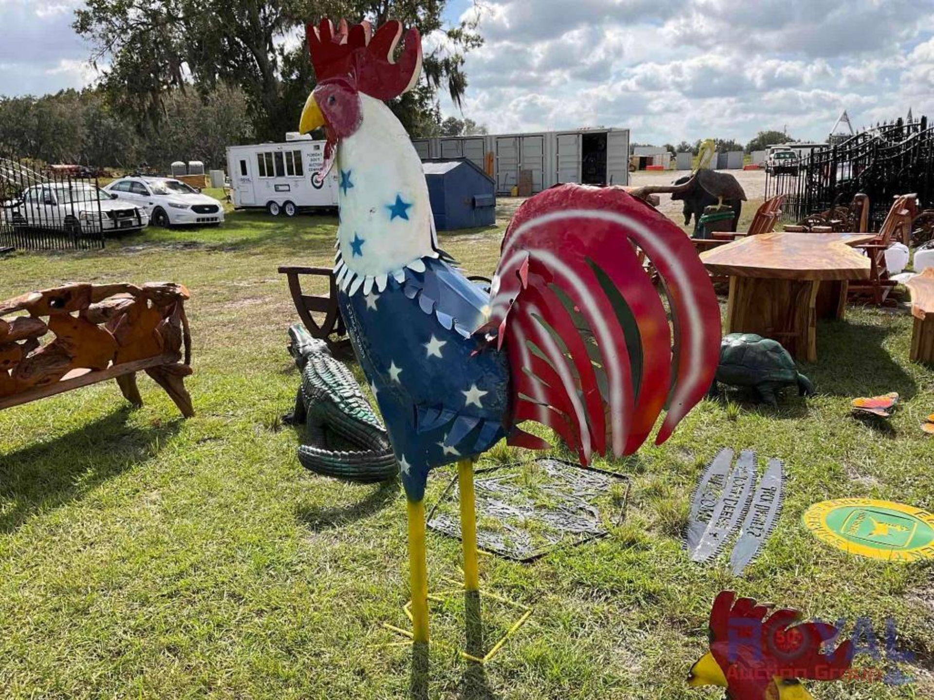 Human Sized Sheet Metal Rooster Decoration - Image 4 of 4