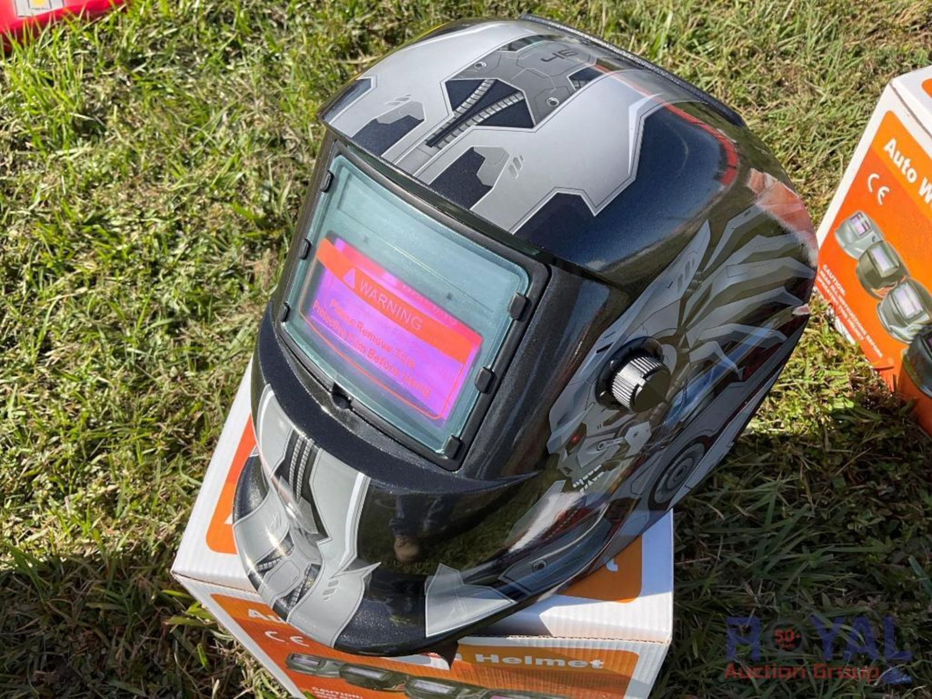 2023 Auto Welding Helmet - Image 2 of 2