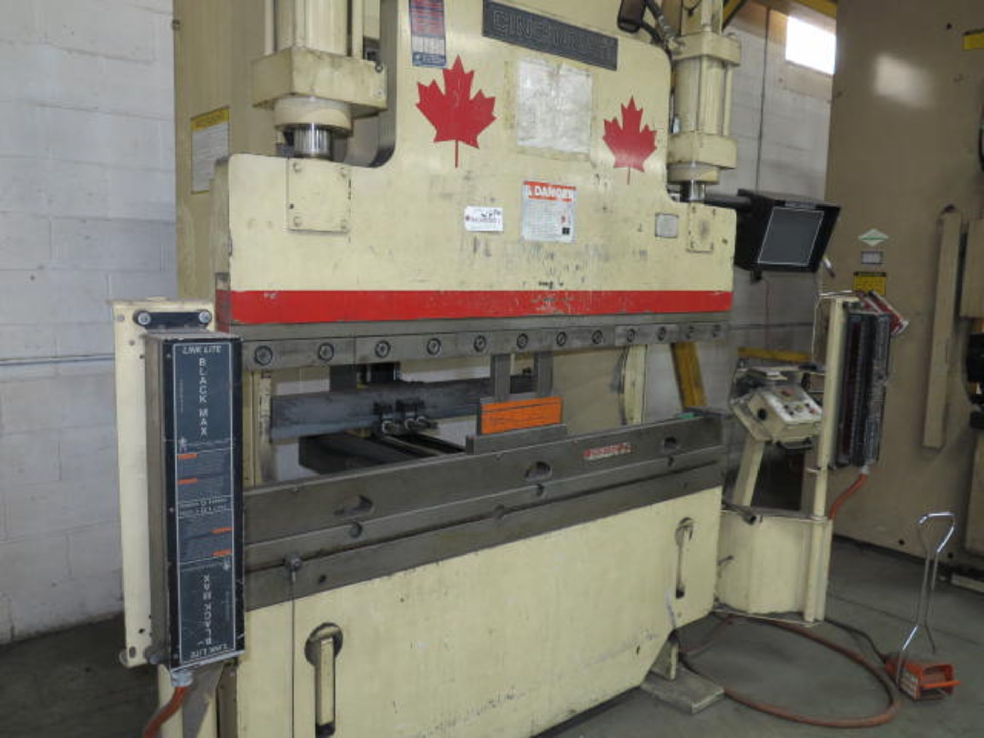 Cincinnati 60CBII x 4' CNC Press Brake, 8'' Stroke, 60 Ton Capacity, S/N 52190, Link Lite Black - Image 2 of 3