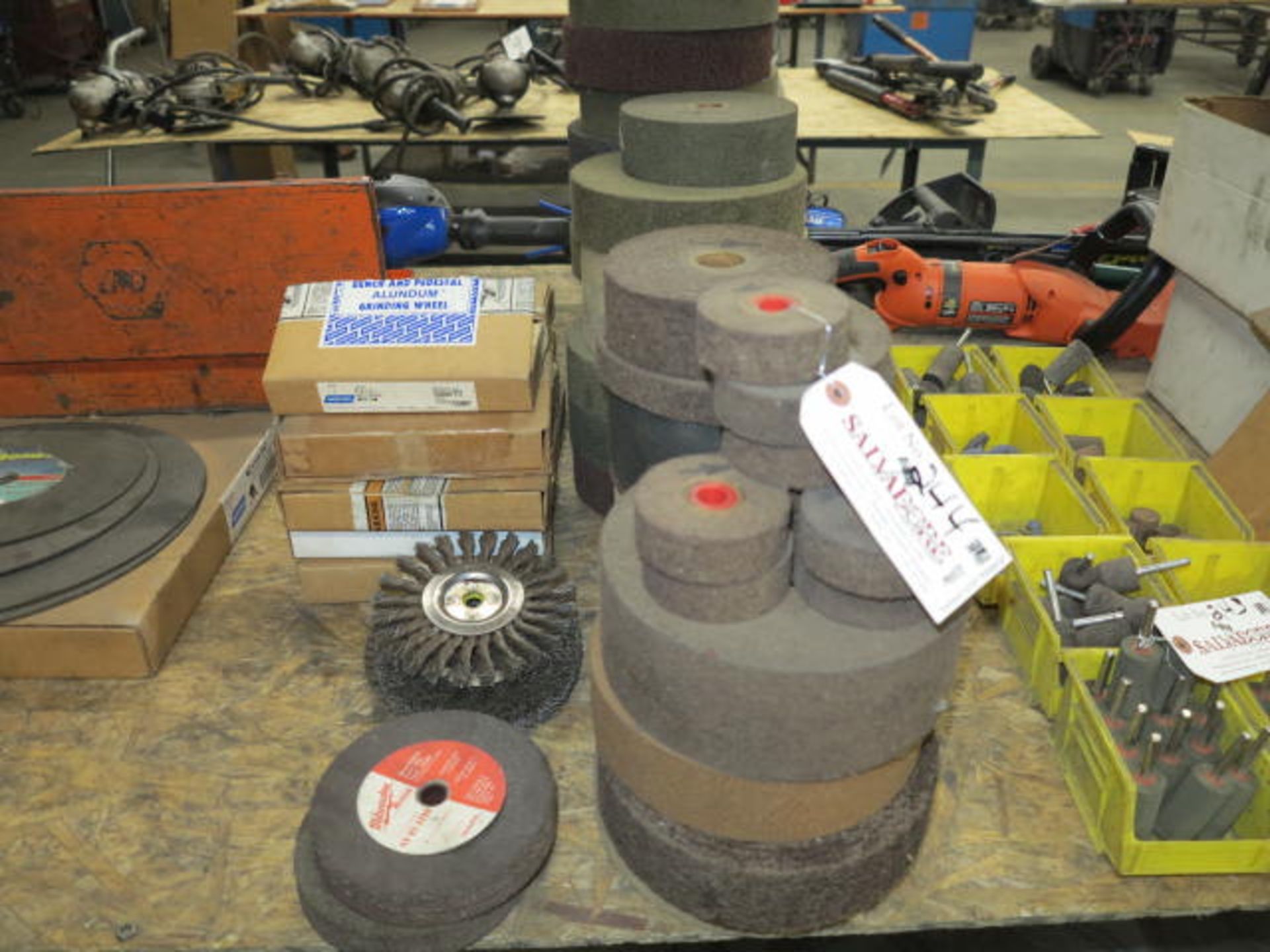 Lot Buffing Wheels and Grinding Wheels