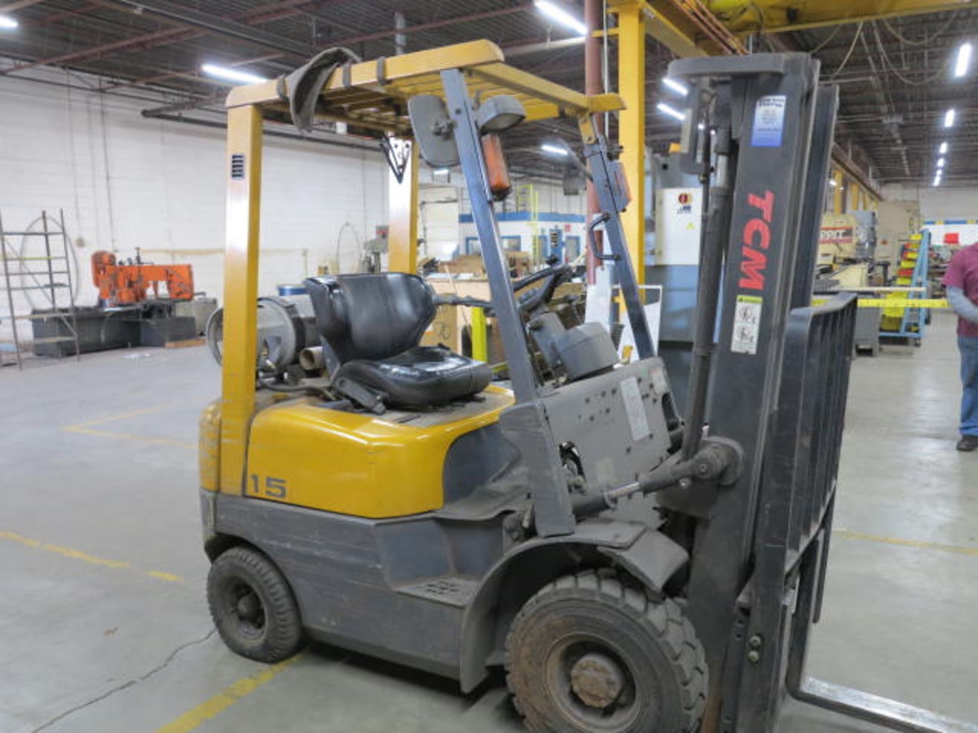 TCM Model FHG15N8T Propane Powered Pnuematic Tire Forklift s/n A16N11429, Side Shifter, 171''