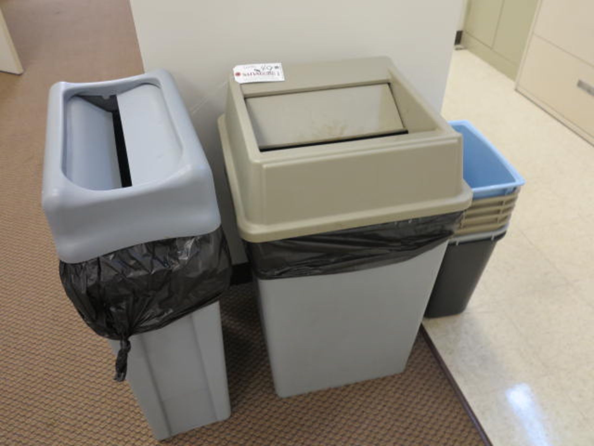 Lot Wastebaskets