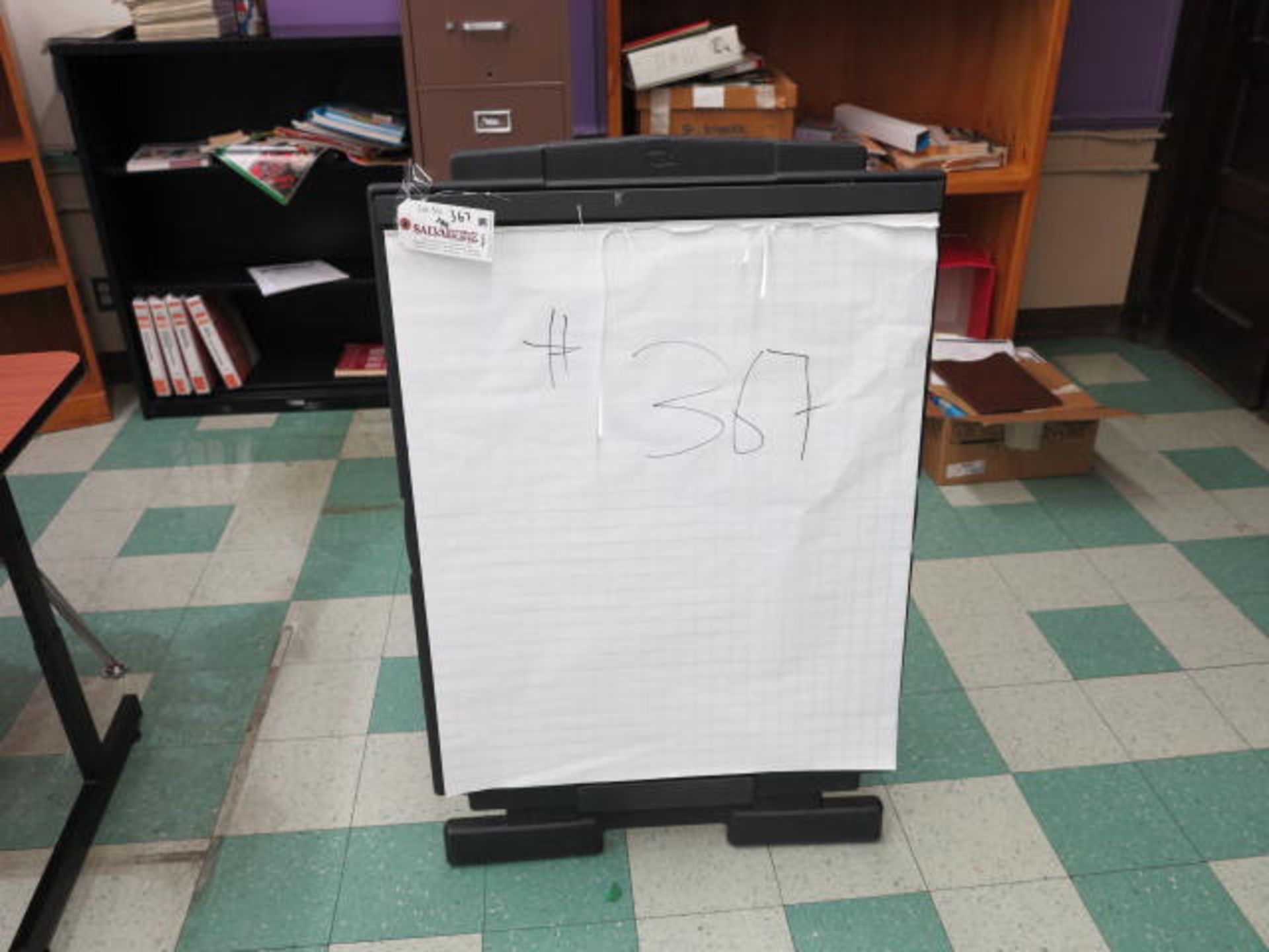 Easel with Pad Located in Room 13