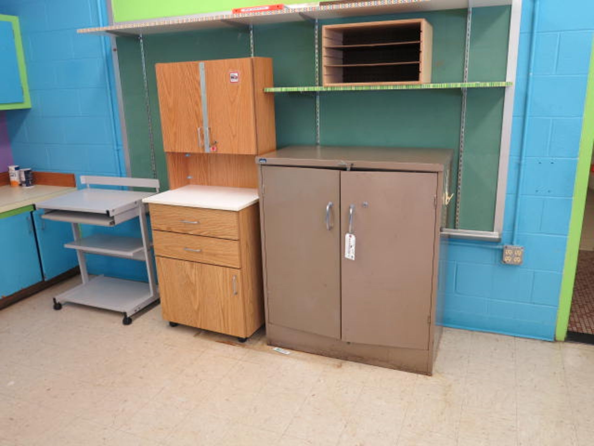 Lot (2) Locking Cabinets, Rolling Desk Located in Room 1