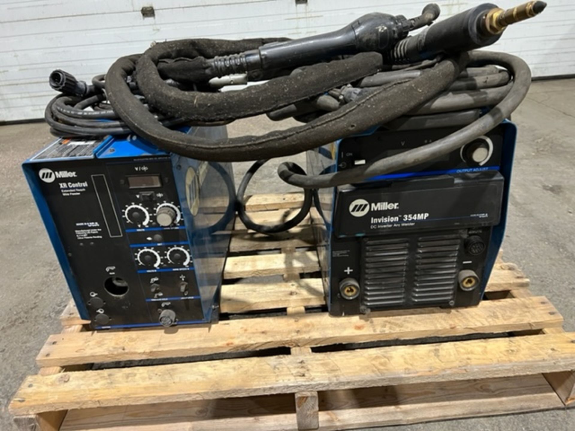 Miller Invision 354MP Welder with XR Control Wire Feeder with