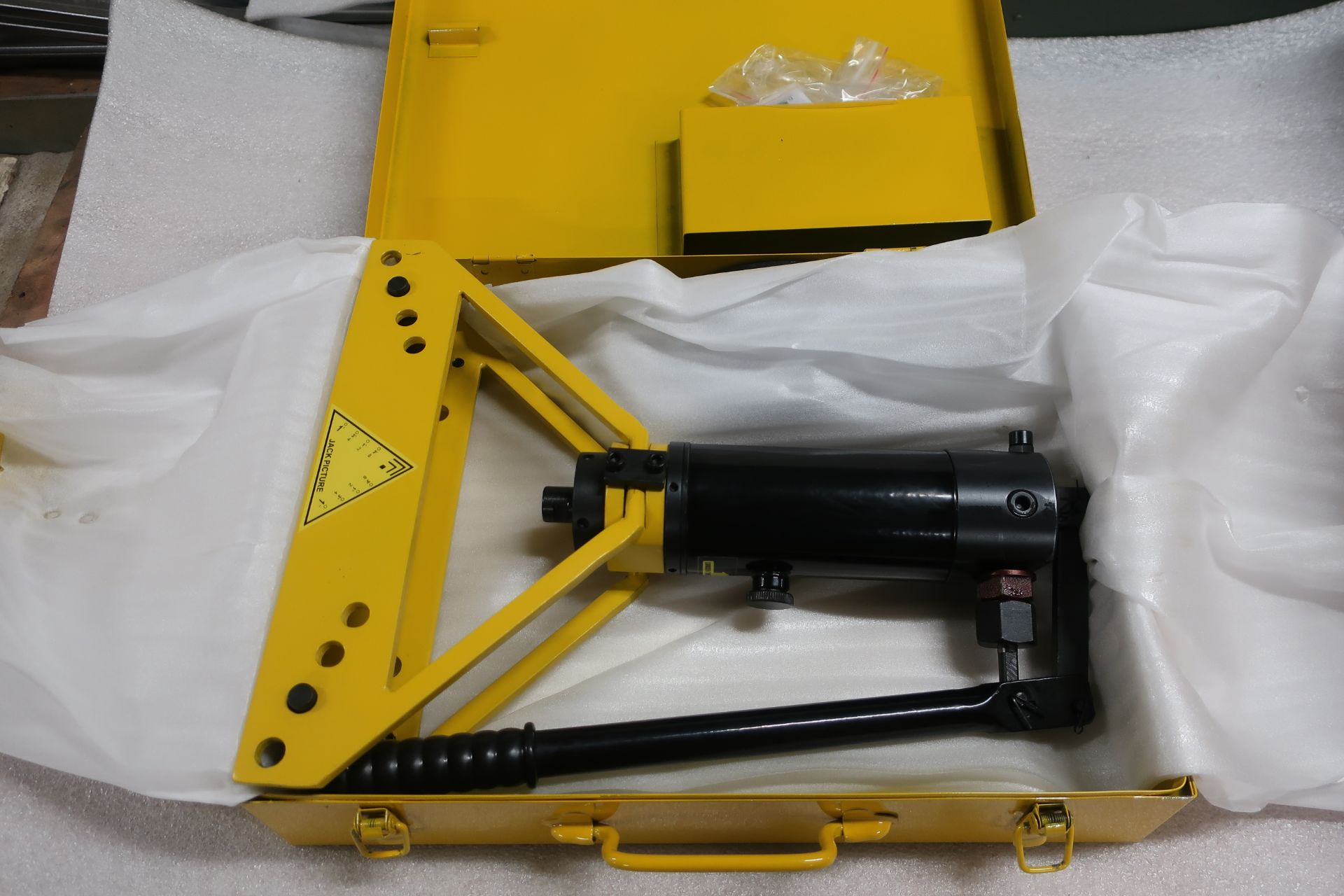 Power Team Hydraulics style tube Bender unit up to 1" capacity including dies in case - MINT, UNUSED