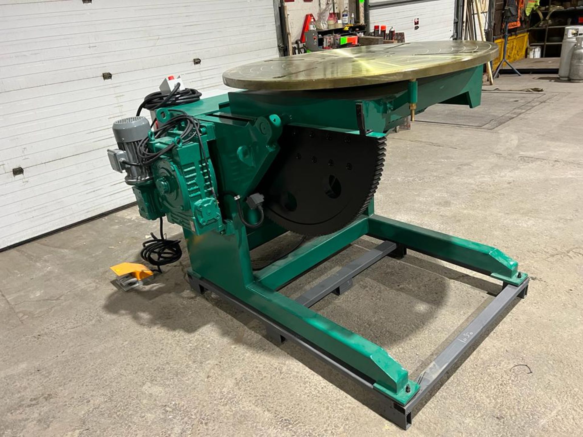 Verner model VD-5000 WELDING POSITIONER 1500lbs capacity - tilt and rotate with variable speed drive