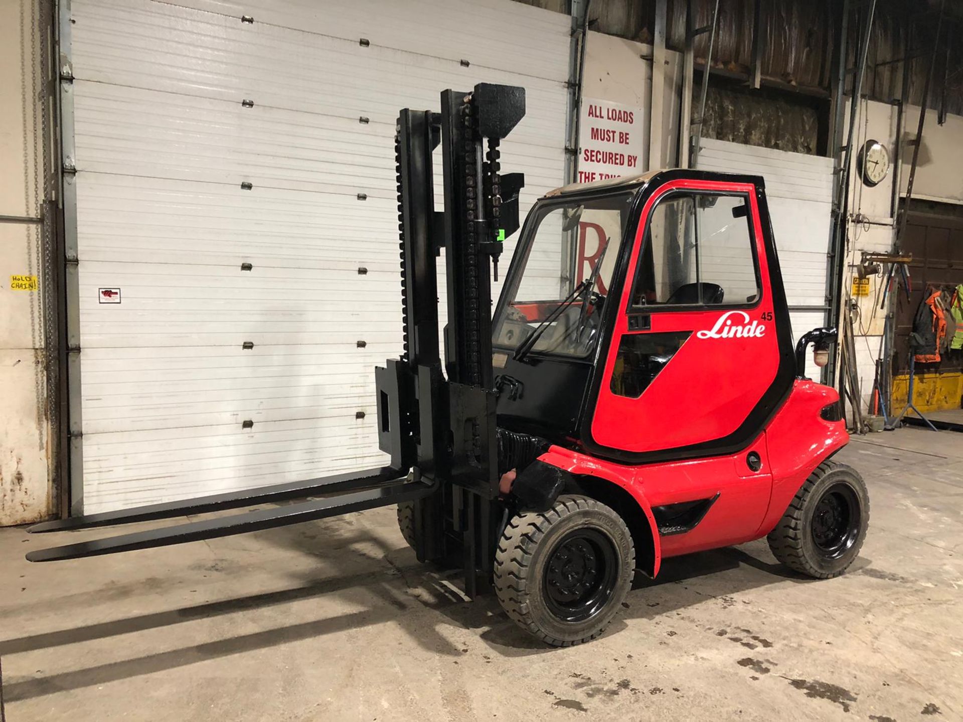 NICE Linde H40D - 9,000lbs Capacity OUTDOOR Forklift Diesel with 70" Forks & sideshift - FREE