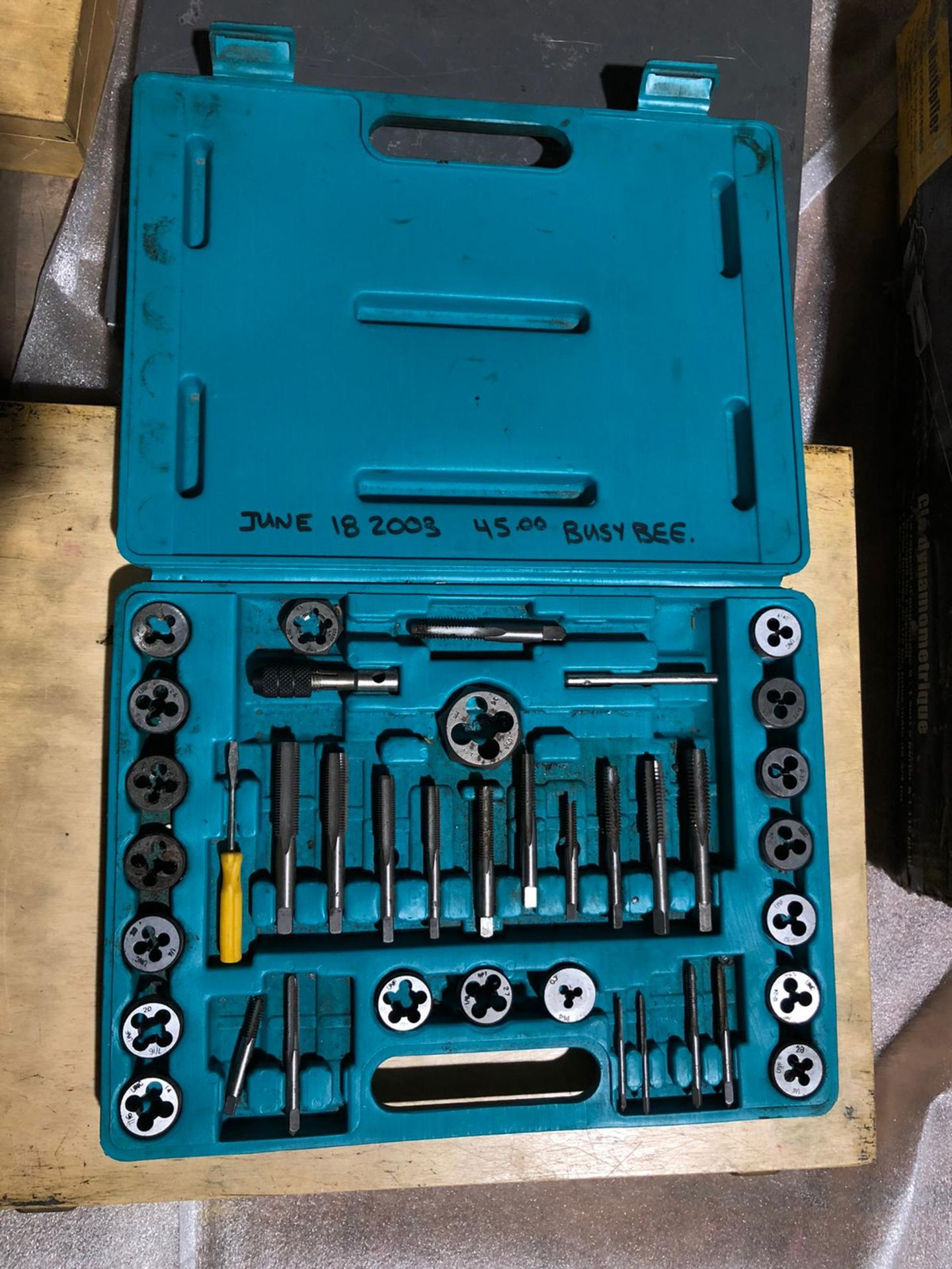 Set of Tap and Dies in case *** FROM 5-STAR RIGGING