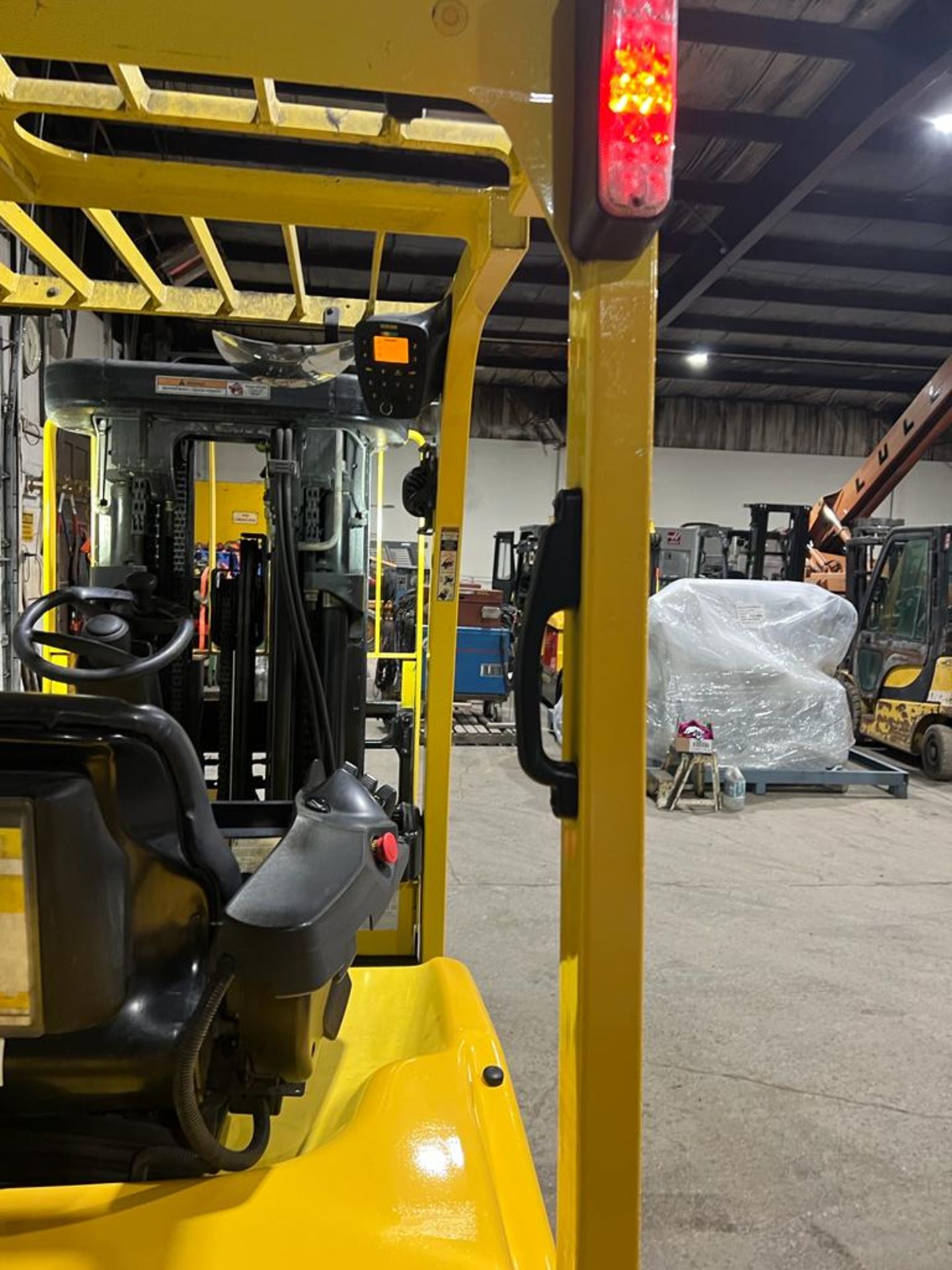 NICE 2014 Hyster 50 - 5,000lbs EXPLOSION PROOF Forklift Electric 48V with Sideshift 3-stage mast LOW - Image 5 of 6