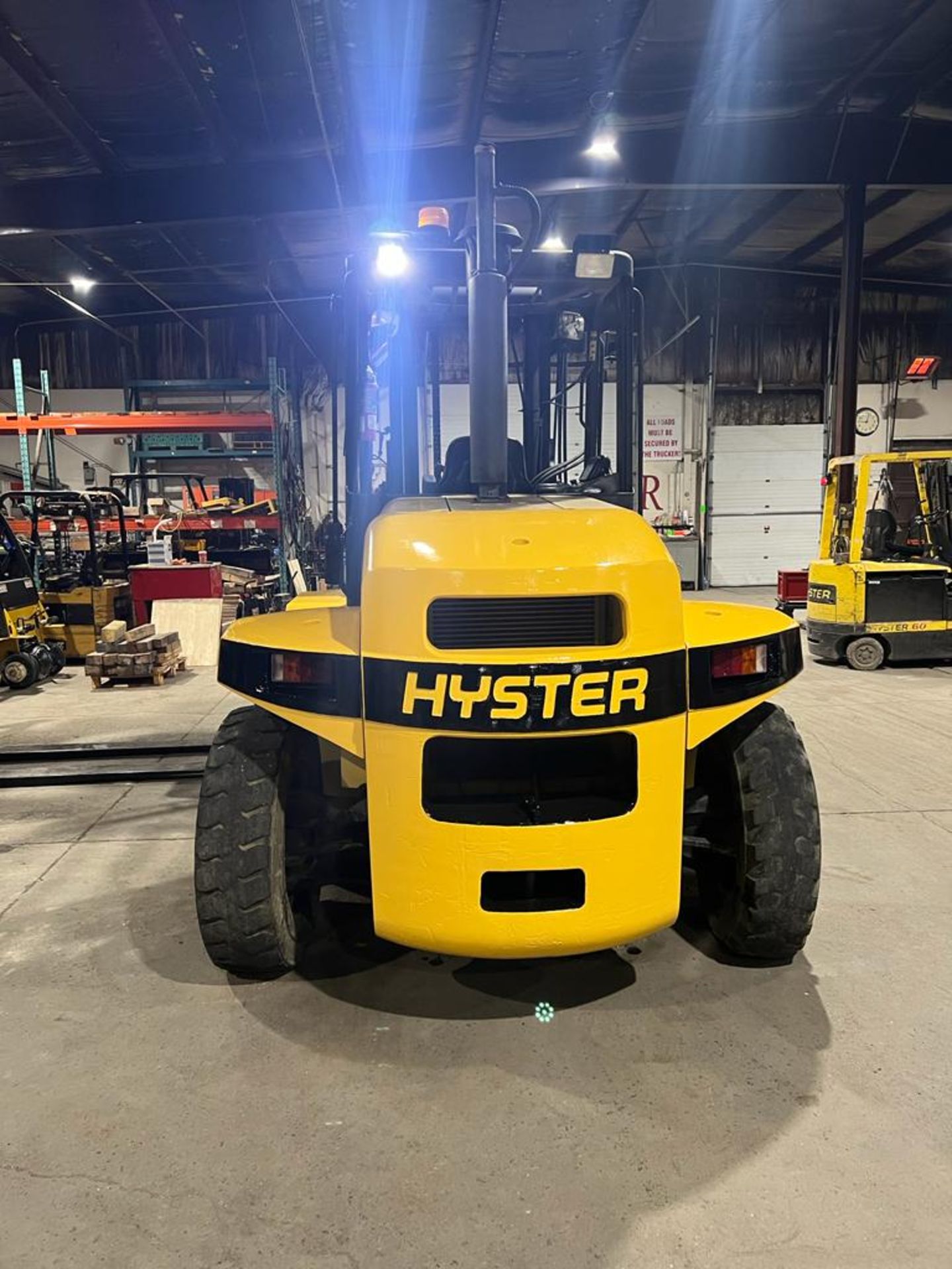 NICE Hyster model 210 - 21,000lbs Capacity OUTDOOR Forklift Diesel with 96" Forks & sideshift - FREE - Image 7 of 8