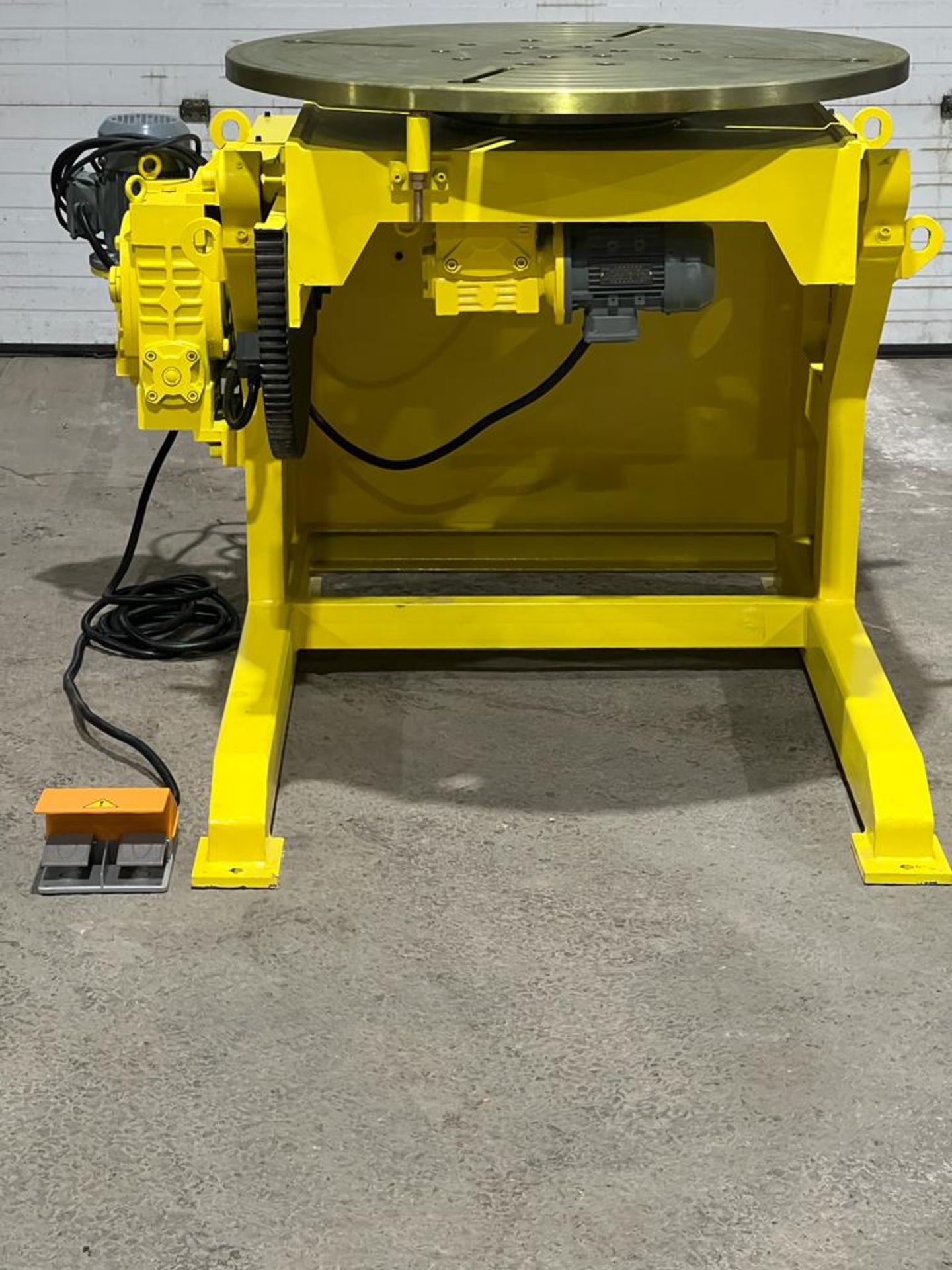 Verner model VD-2500 WELDING POSITIONER 1500lbs capacity - tilt and rotate with variable speed drive - Image 2 of 4