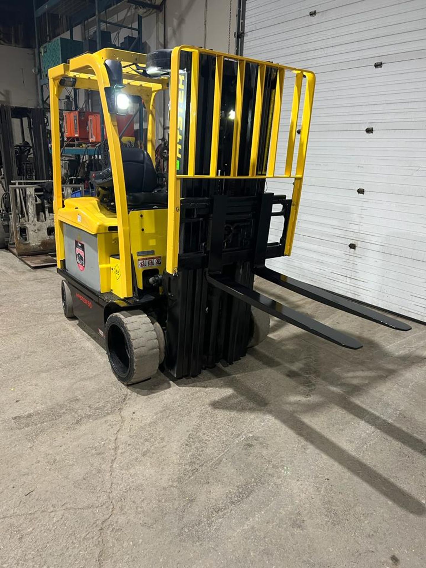 NICE 2014 Hyster 50 - 5,000lbs EXPLOSION PROOF Forklift Electric 48V with Sideshift 3-stage mast LOW - Image 3 of 6