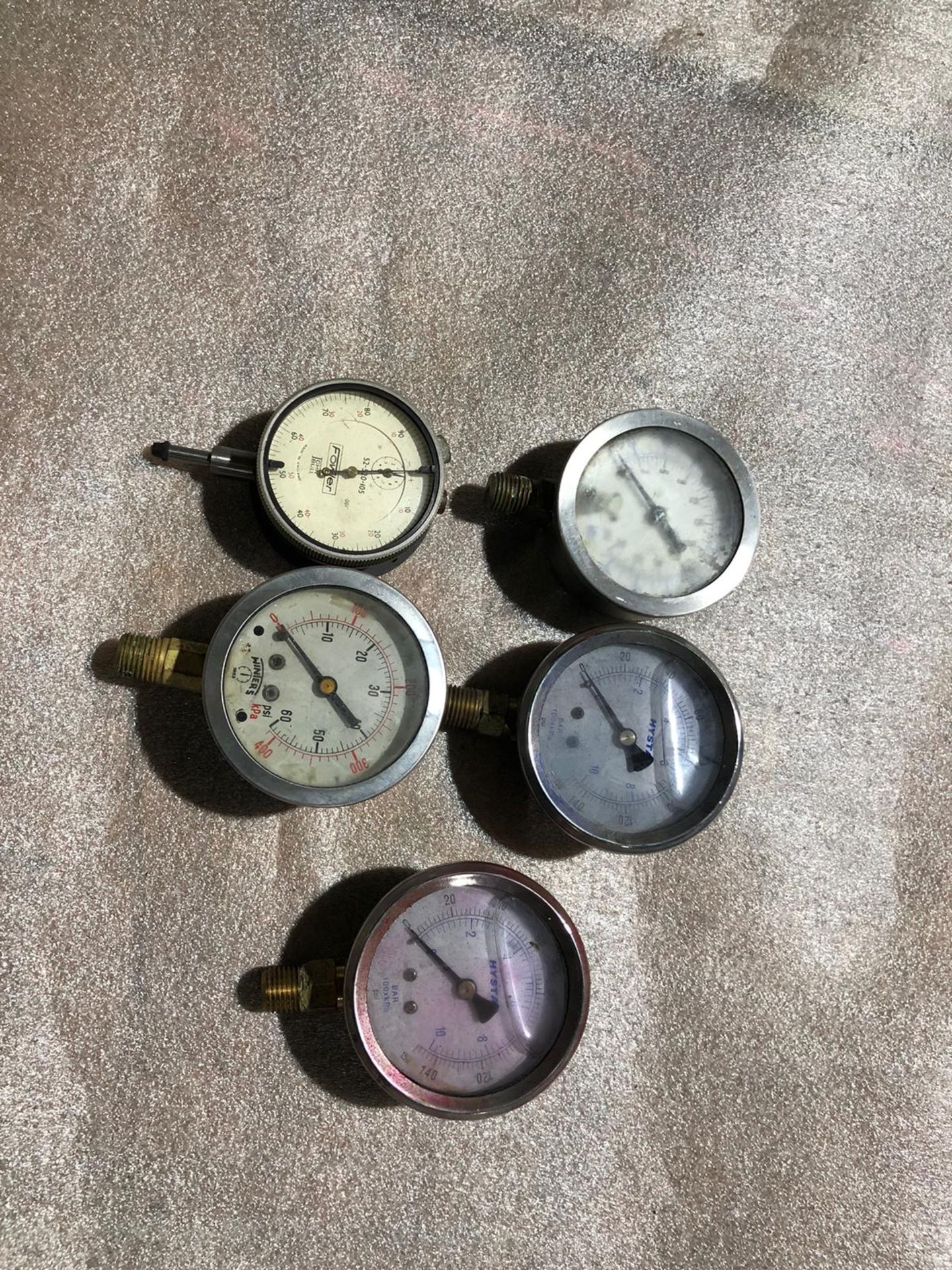 Lot of Pressure Gauges 4 units PSI / kPA / BAR measurment with dial indicator