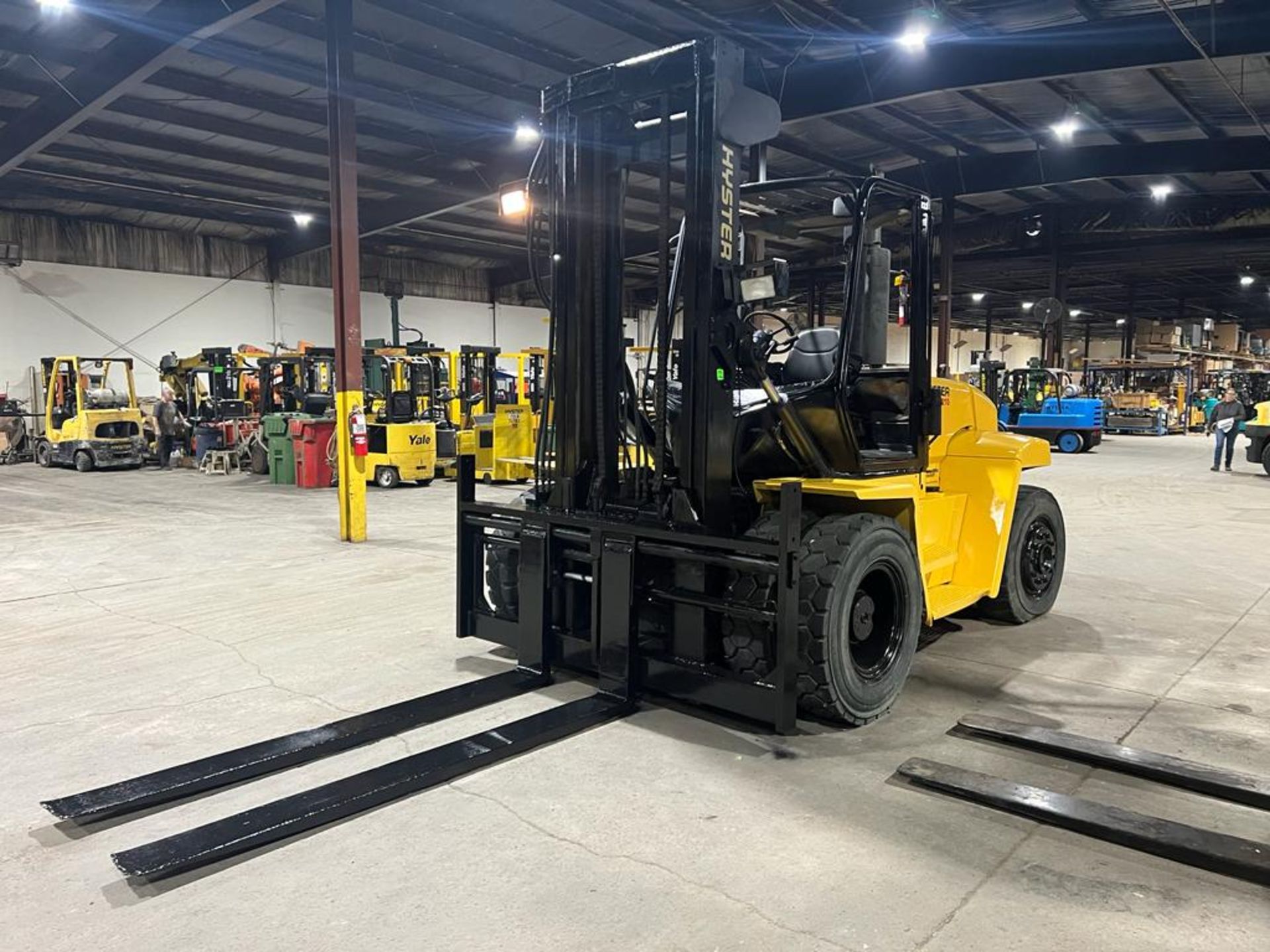 NICE Hyster model 210 - 21,000lbs Capacity OUTDOOR Forklift Diesel with 96" Forks & sideshift - FREE - Image 6 of 8