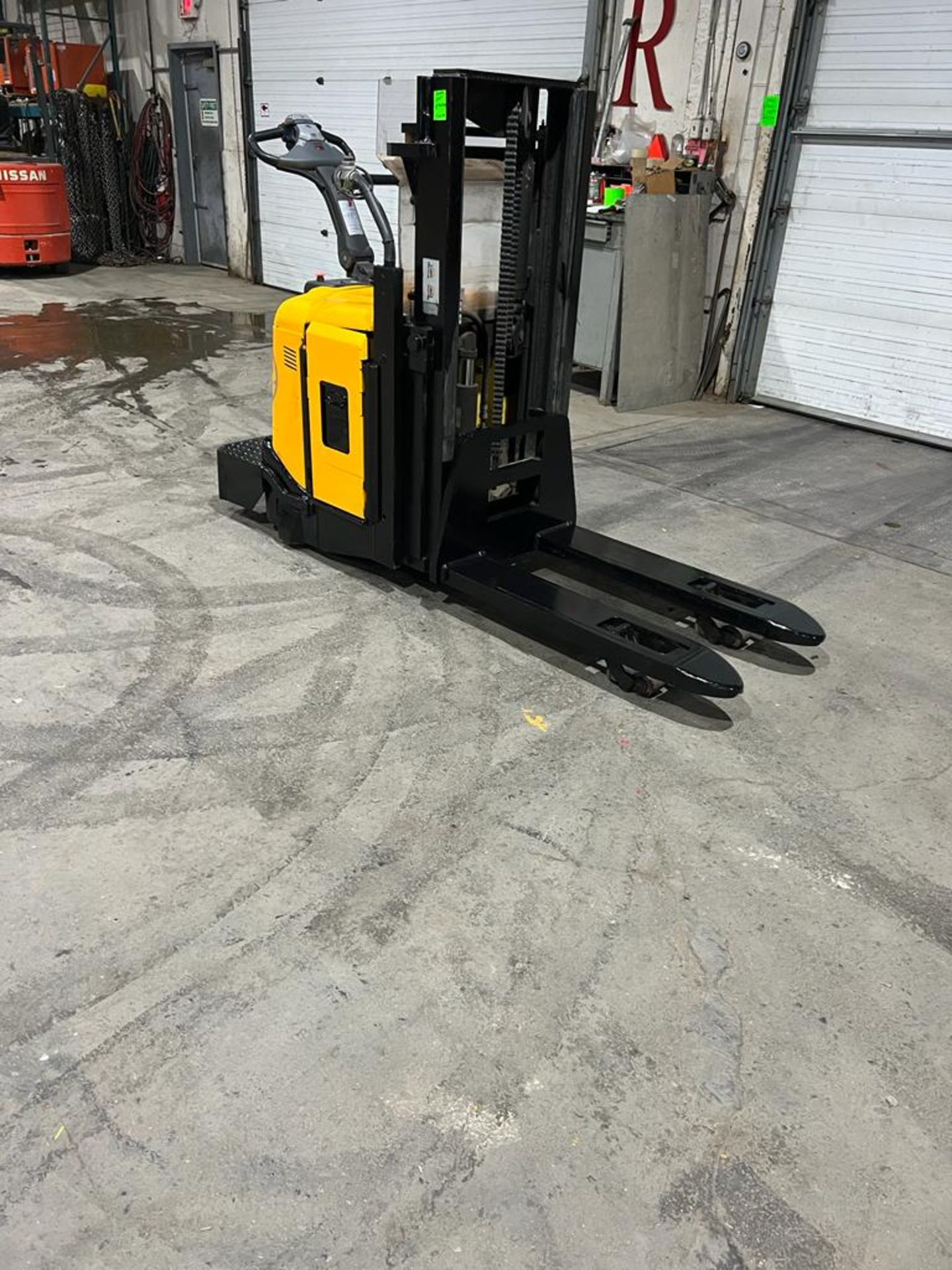 NICE BT Pallet Stacker RIDE ON 5000lbs capacity electric Powered Pallet Cart 24V with LOW HOURS FREE - Image 4 of 6