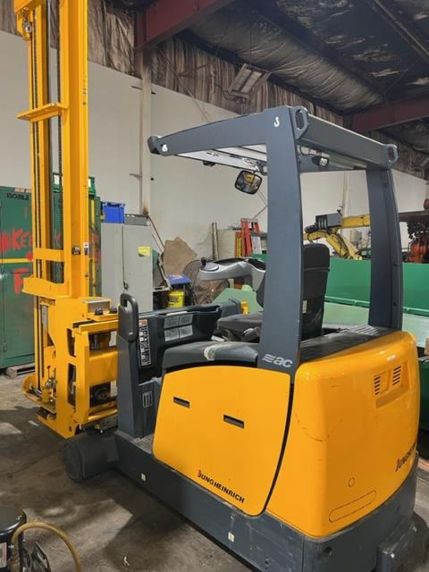 ***Clean Jungheinrich model EFX410 Side-Loader Narrow Aisle Forklift Unit Electric unit with