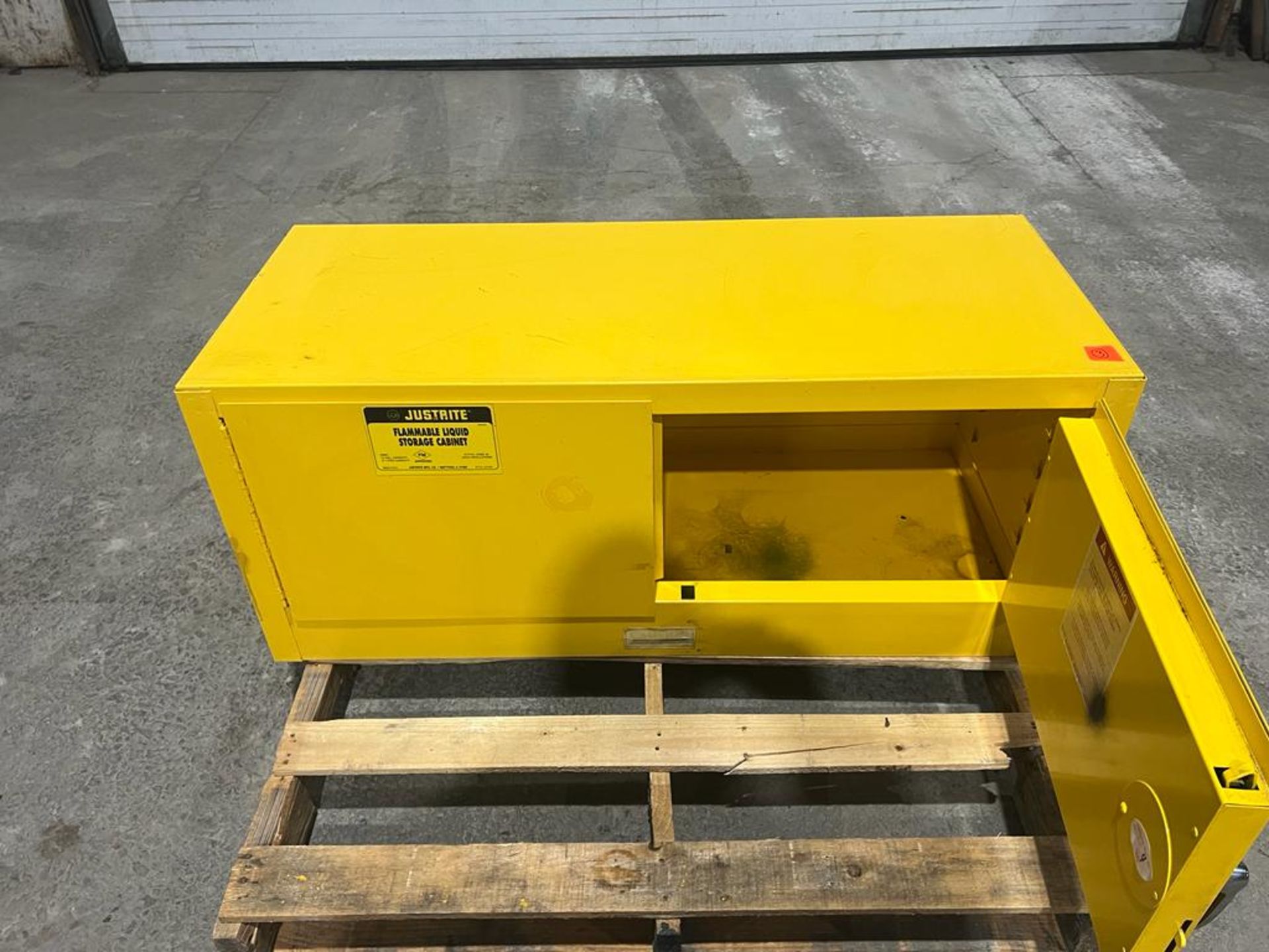 NICE Justrite Flammable Safety Fire cabinet unit
